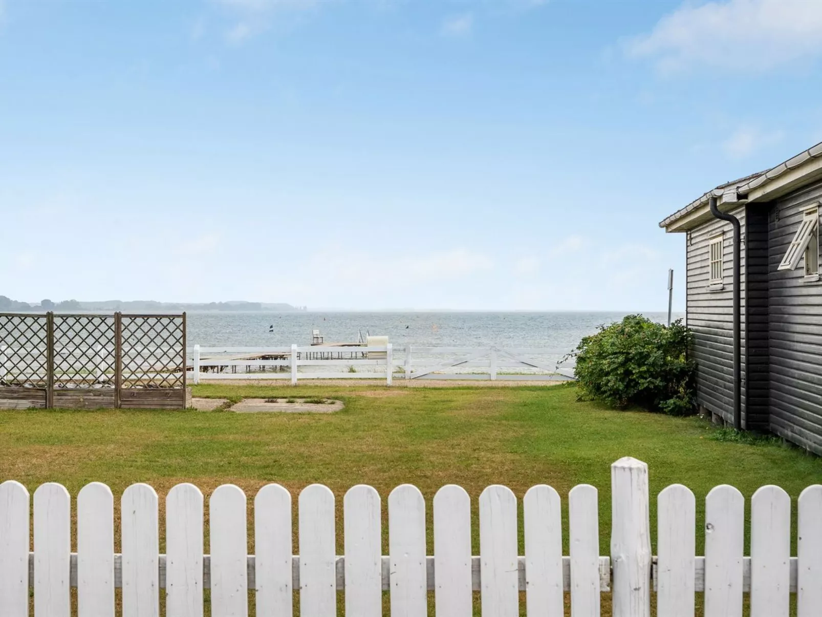 "Pedersen" - 50m from the sea
