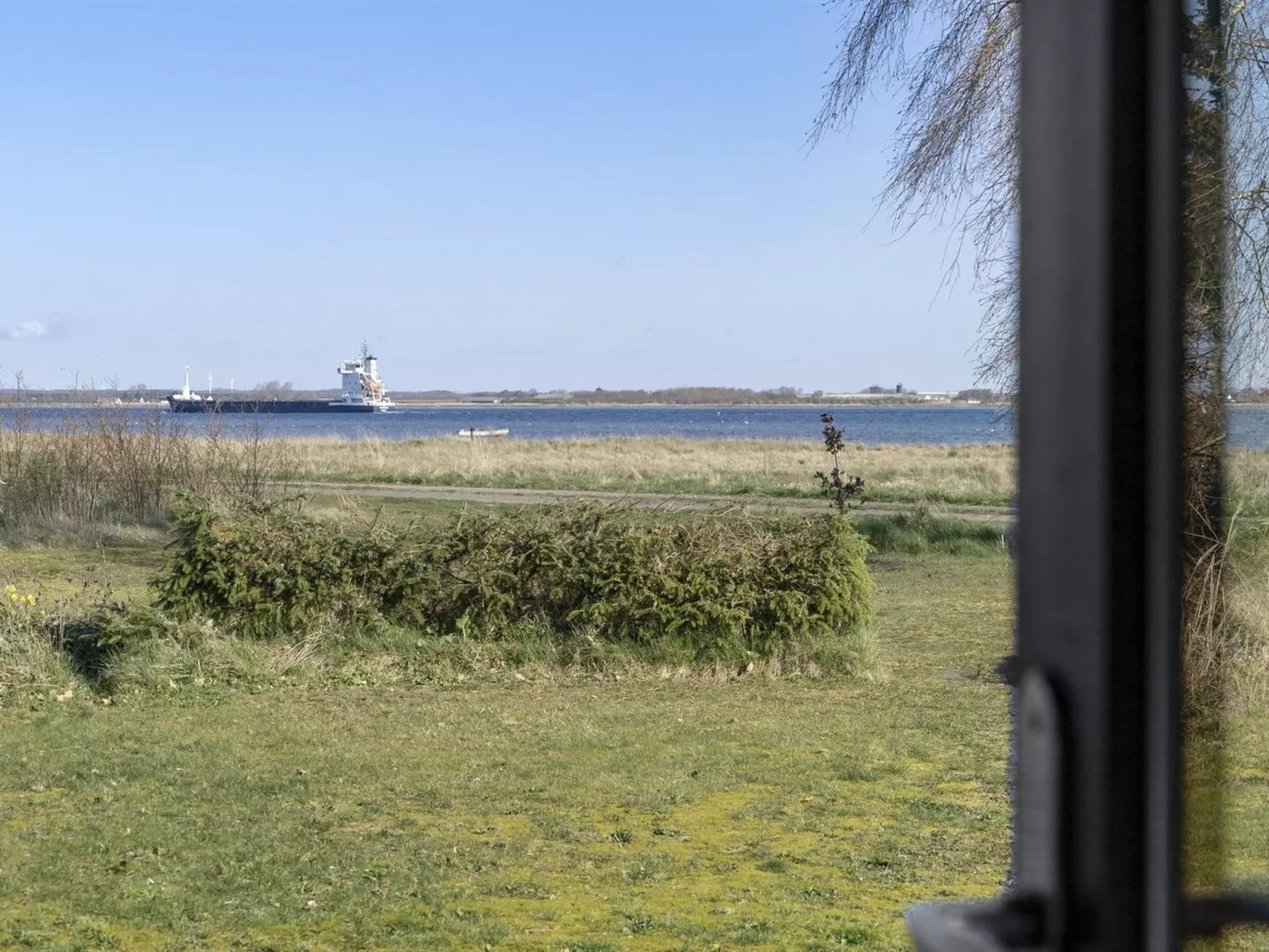 "Tayana" - 75m to the inlet-Buiten