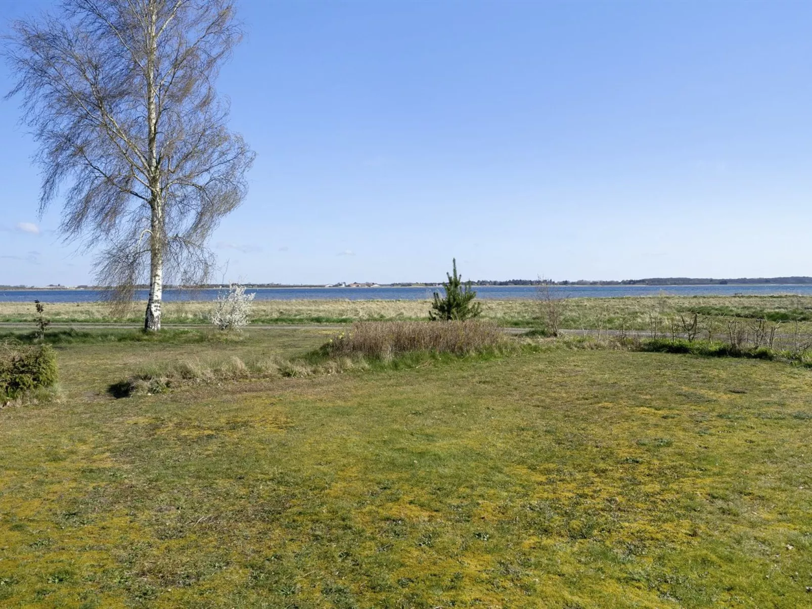 "Tayana" - 75m to the inlet-Buiten