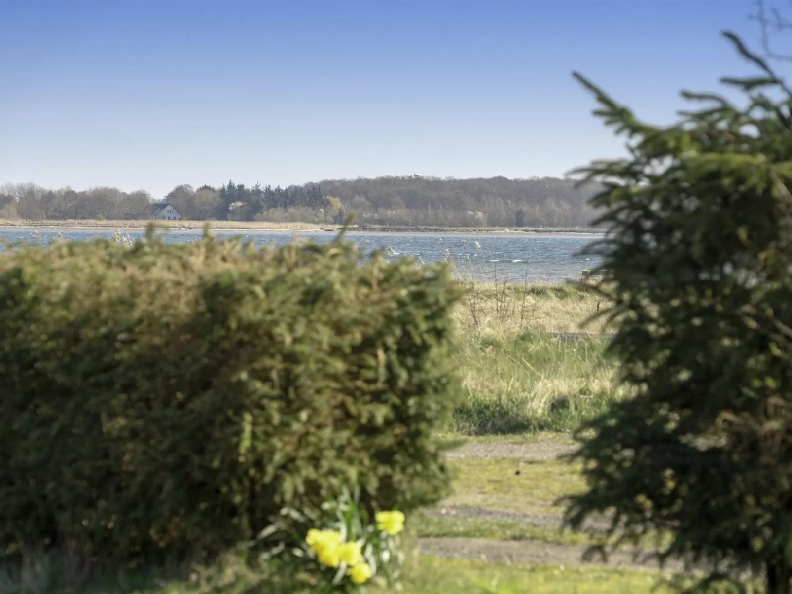 "Tayana" - 75m to the inlet-Buiten