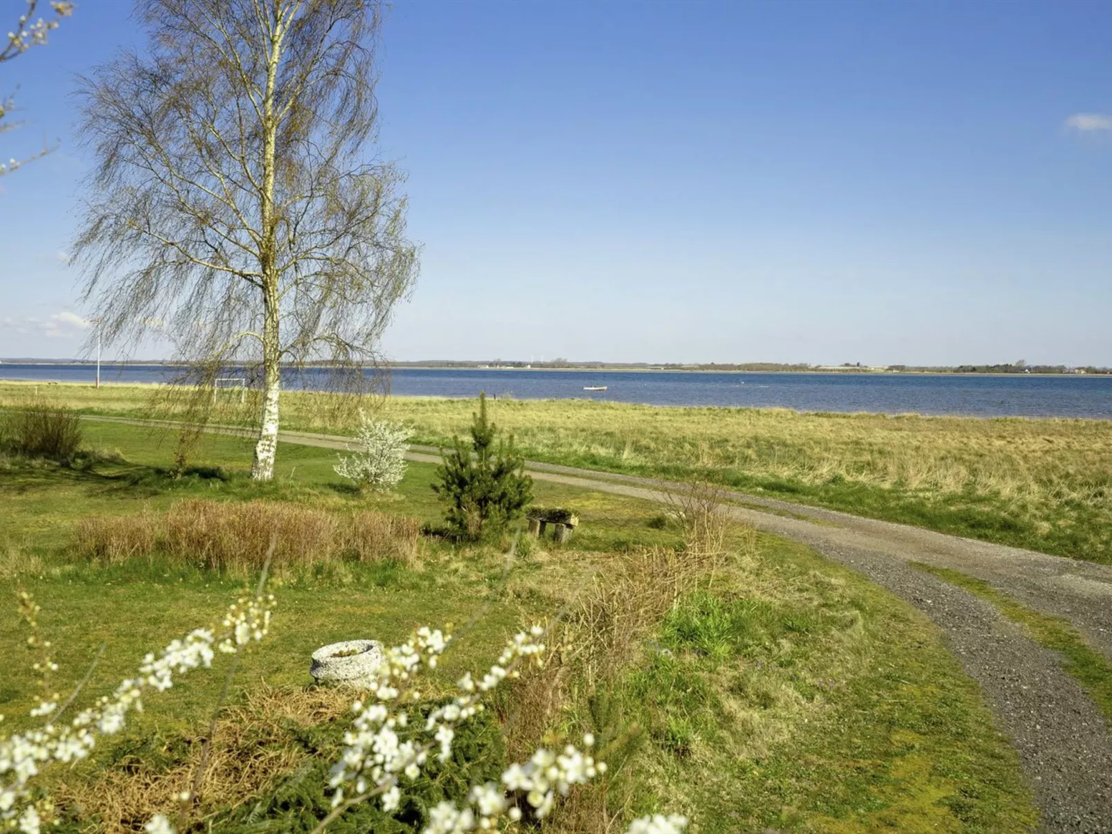 "Tayana" - 75m to the inlet-Buiten