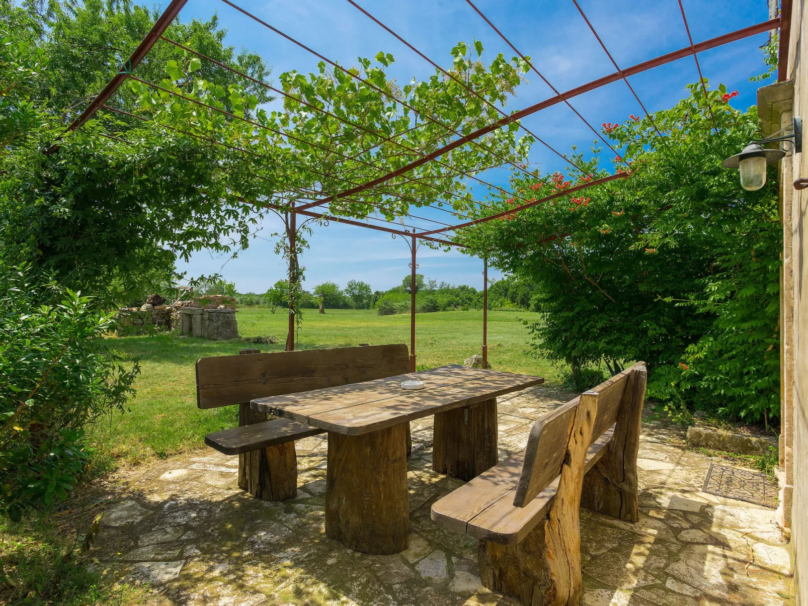 Stancija Negrin-Buiten