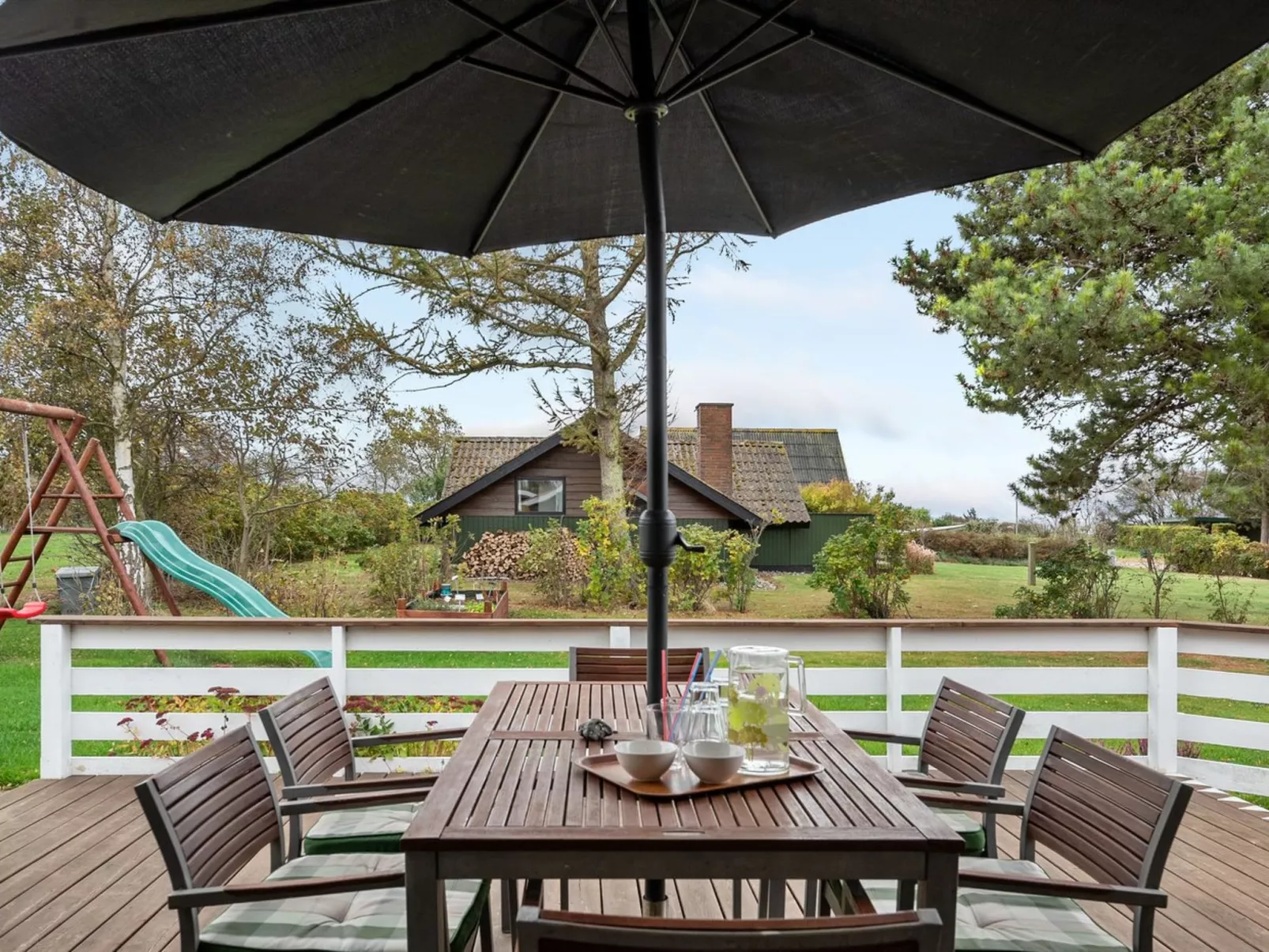 "Hjalmine" - 250m from the sea-Buiten