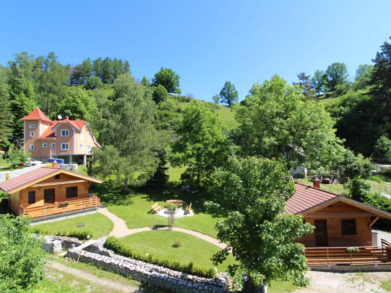 Bečov nad Teplou 2-Buiten