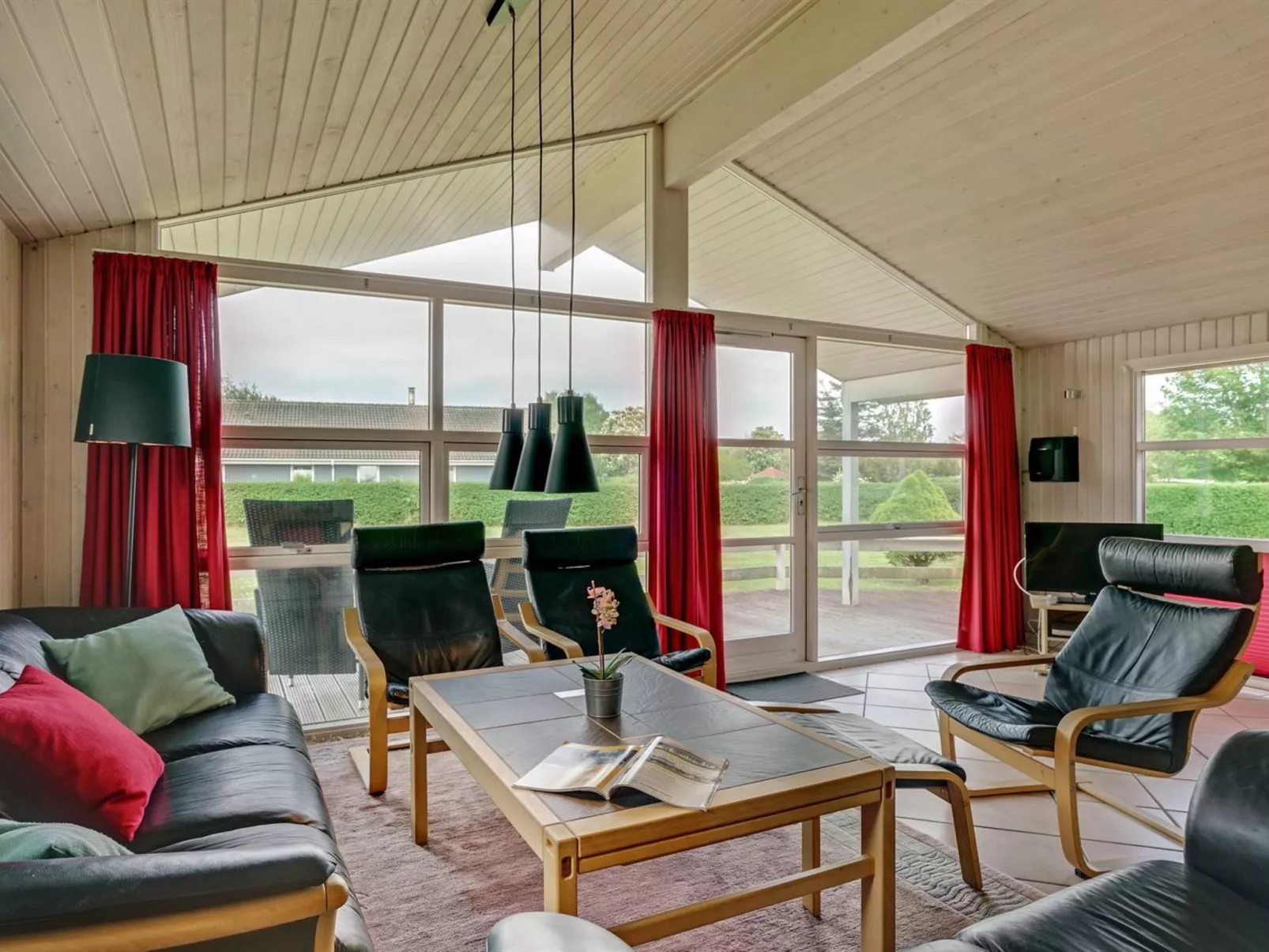 "Folke" - 250m from the sea