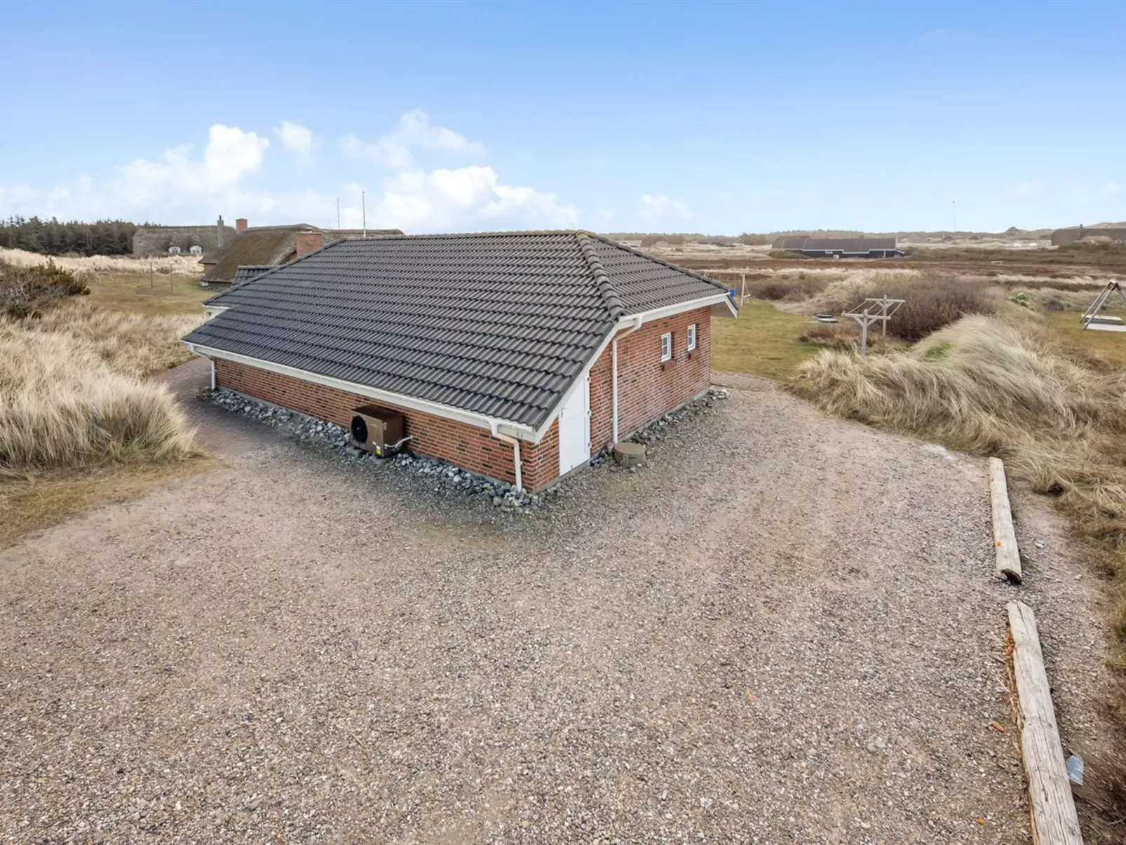 "Hinrich" - 300m from the sea-Buiten