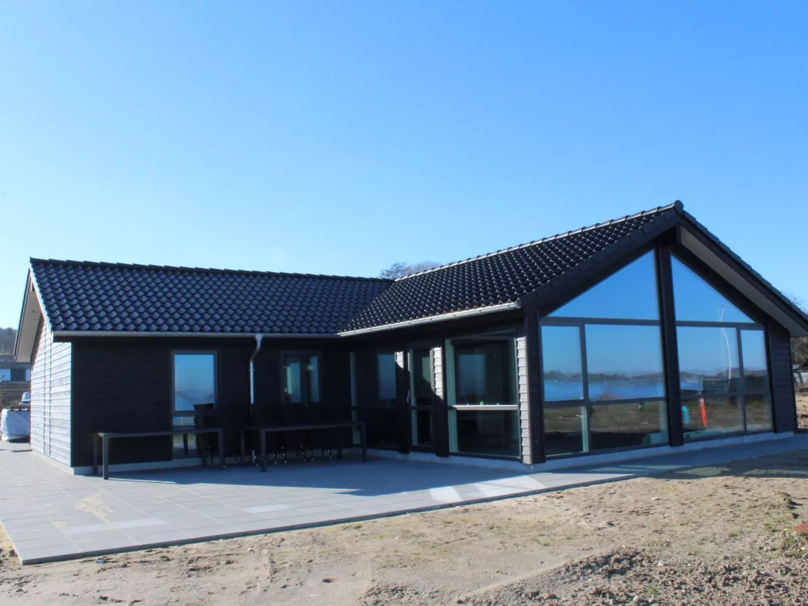 "Eino" - 30m from the sea-Buiten