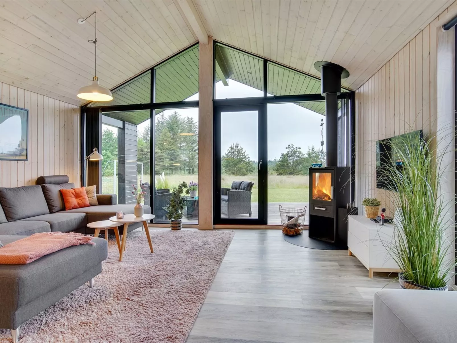 "Javorka" - 1.4km from the sea-Binnen