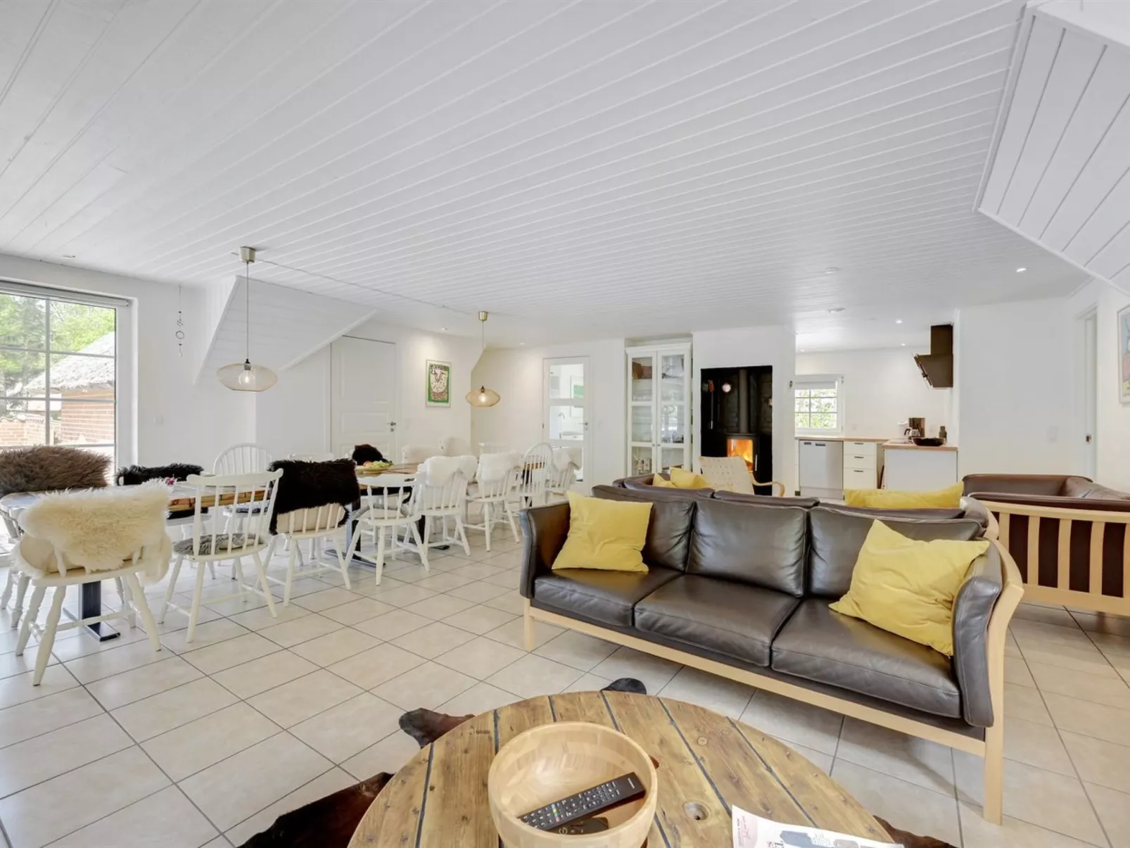 "Erla" - 2.3km from the sea-Binnen