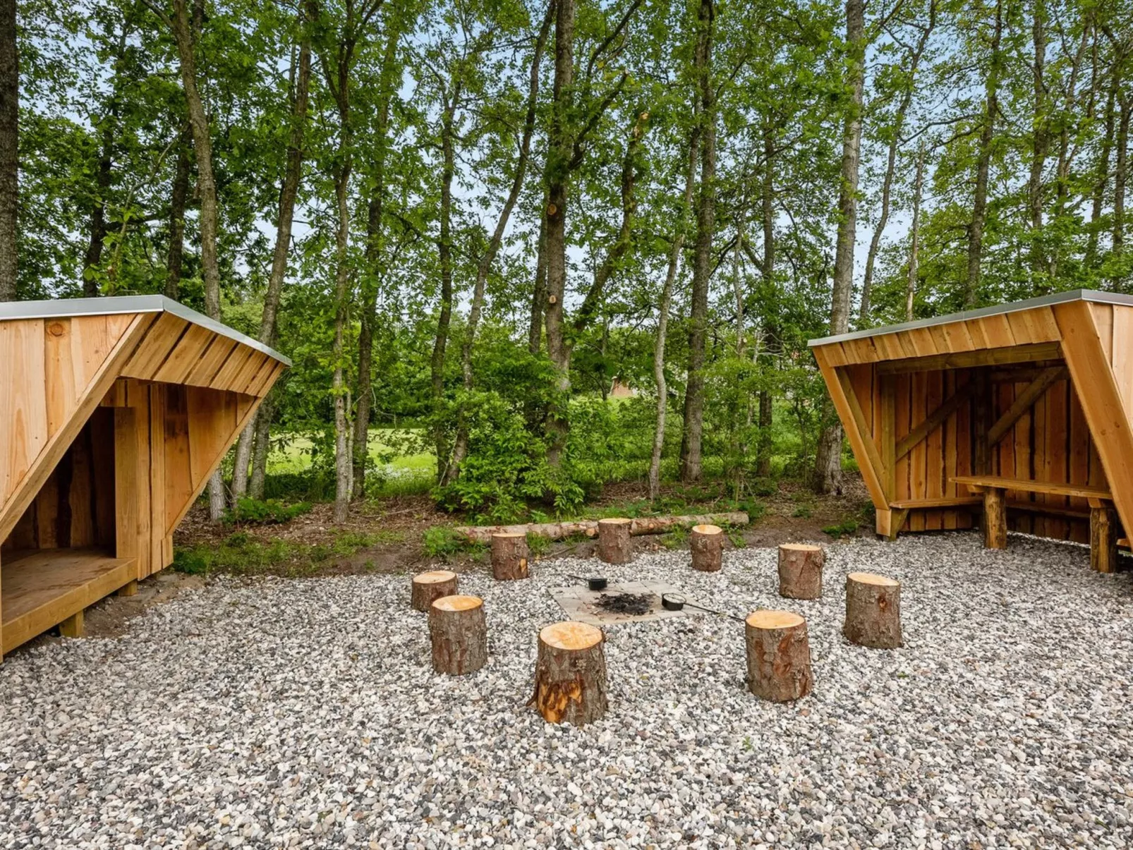"Erla" - 2.3km from the sea-Buiten