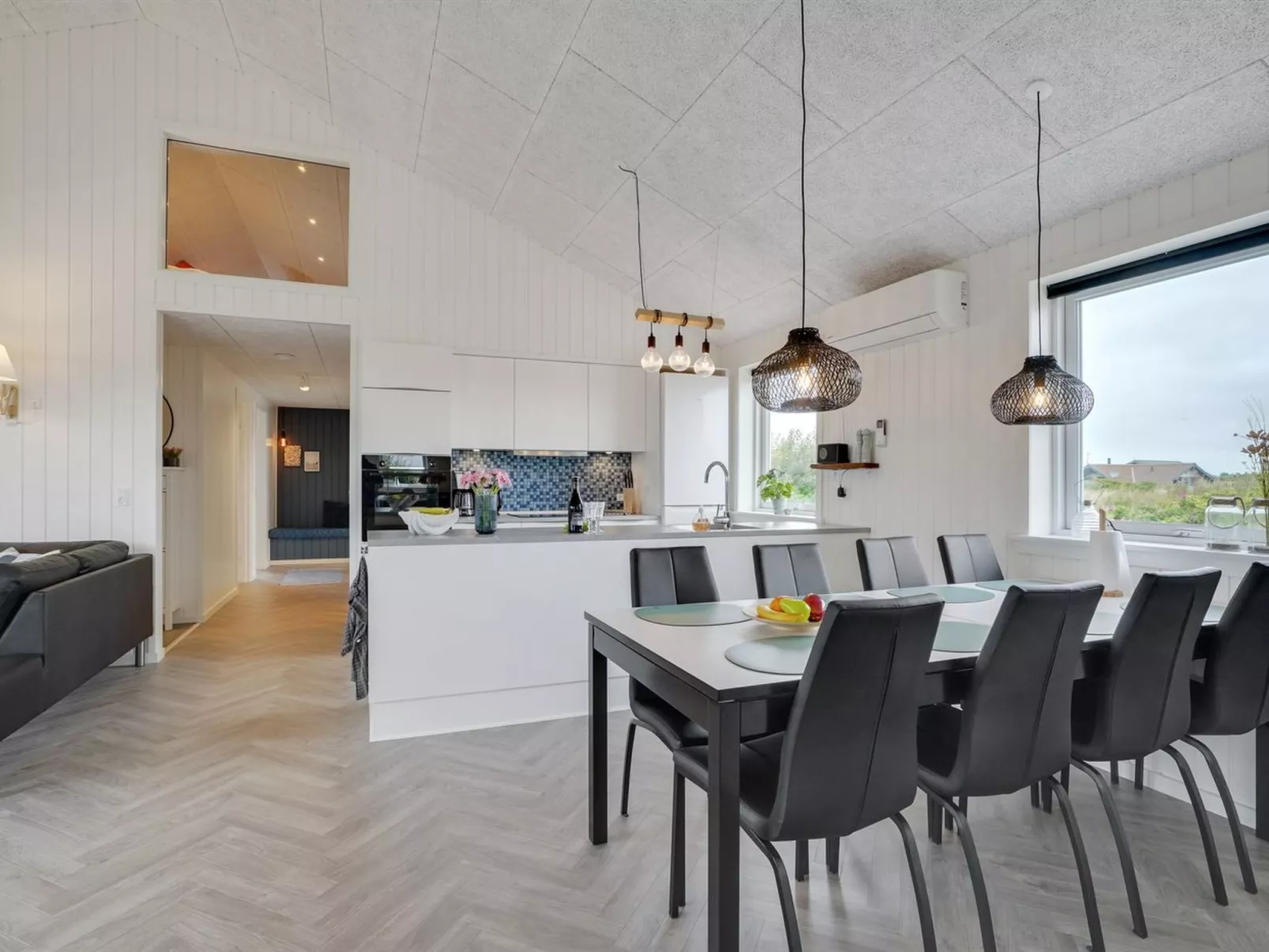 "Markku" - 400m from the sea-Binnen