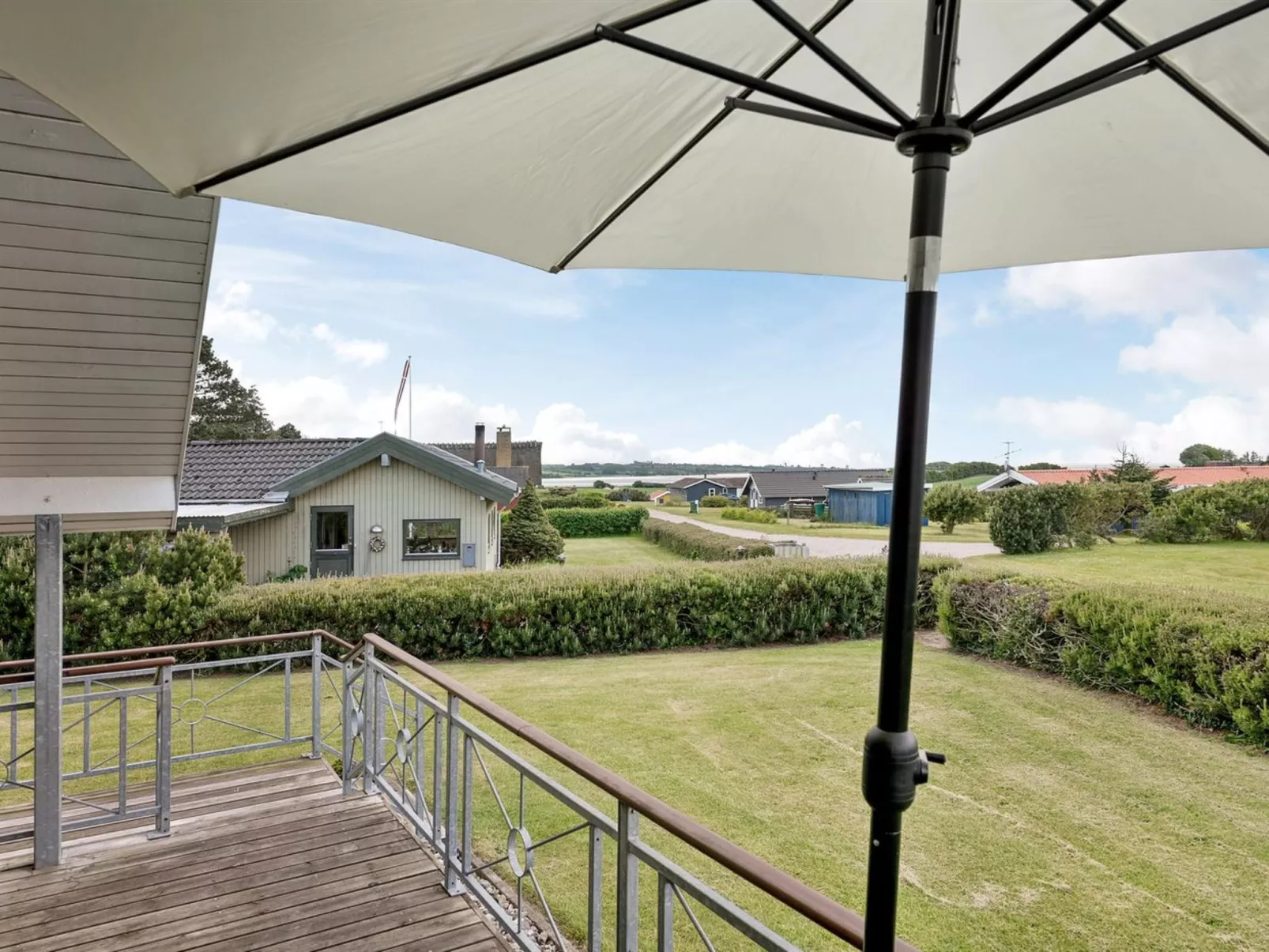 "Hjalmar" - 400m from the sea