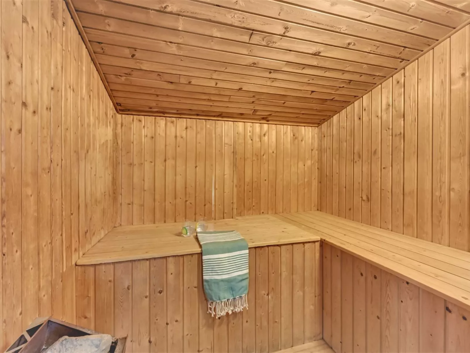 "Malgest" - 100m from the sea-Buiten