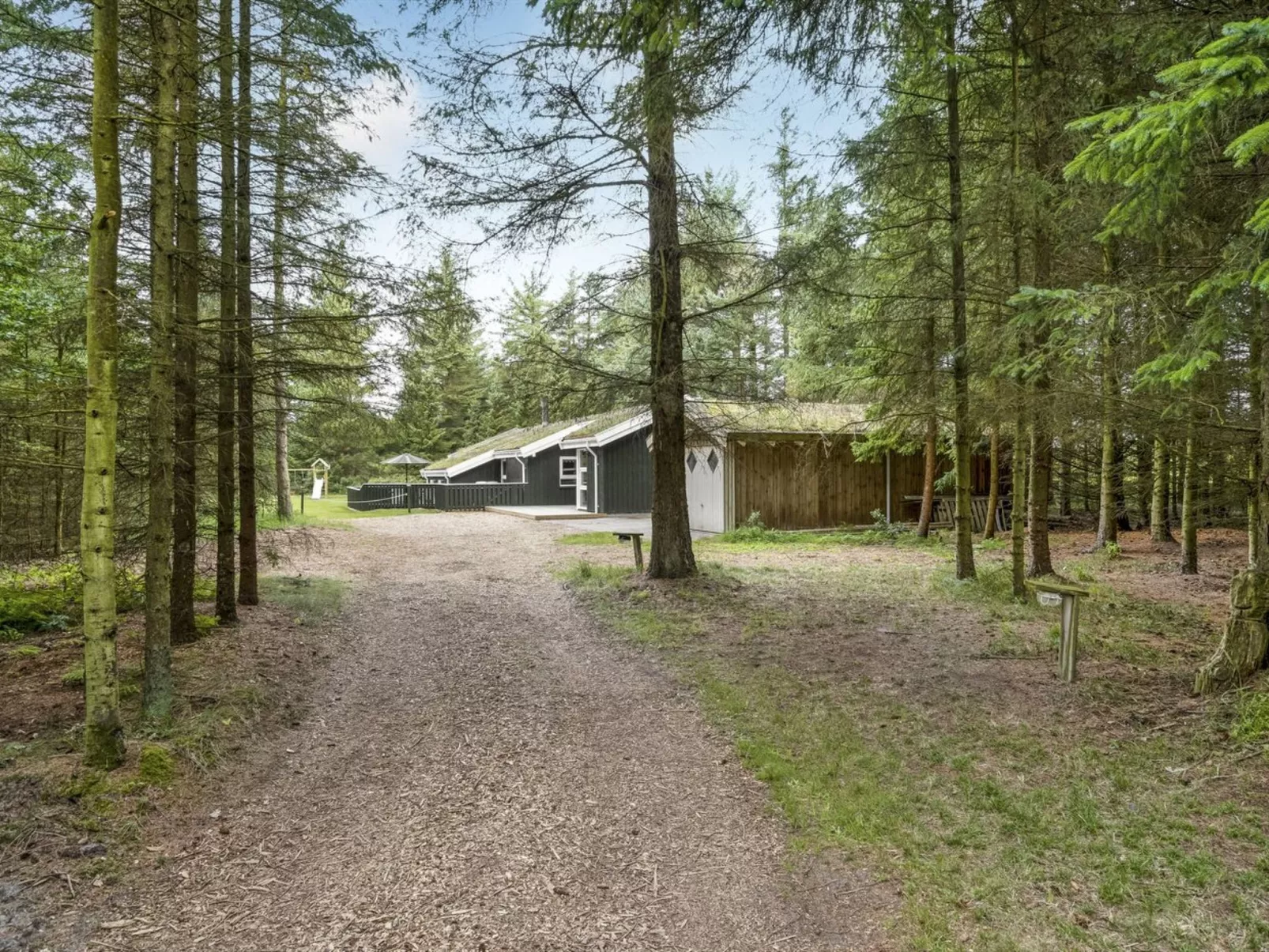 "Sunneva" - 1km from the sea-Buiten