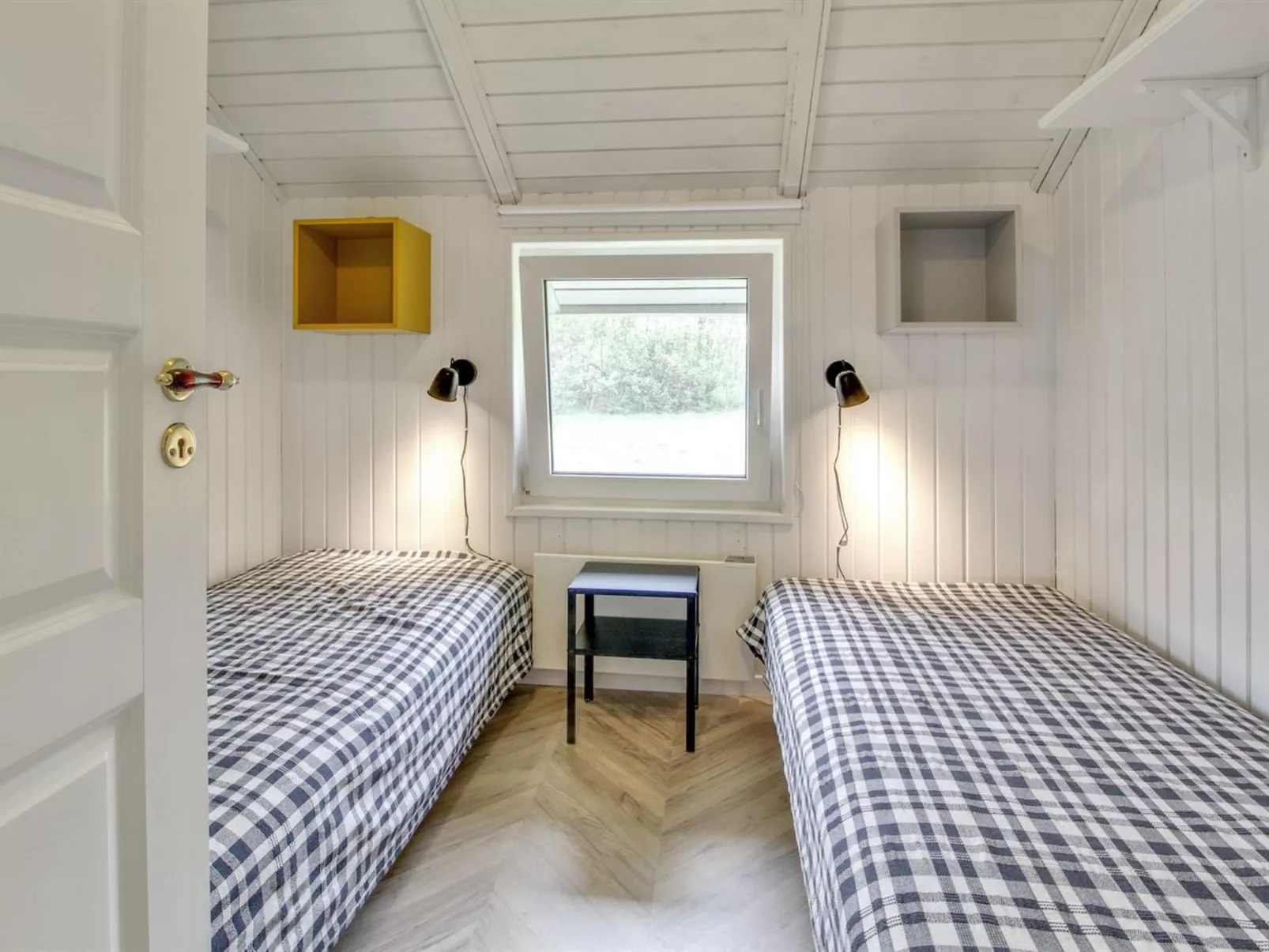 "Skyler" - 1km from the sea-Binnen