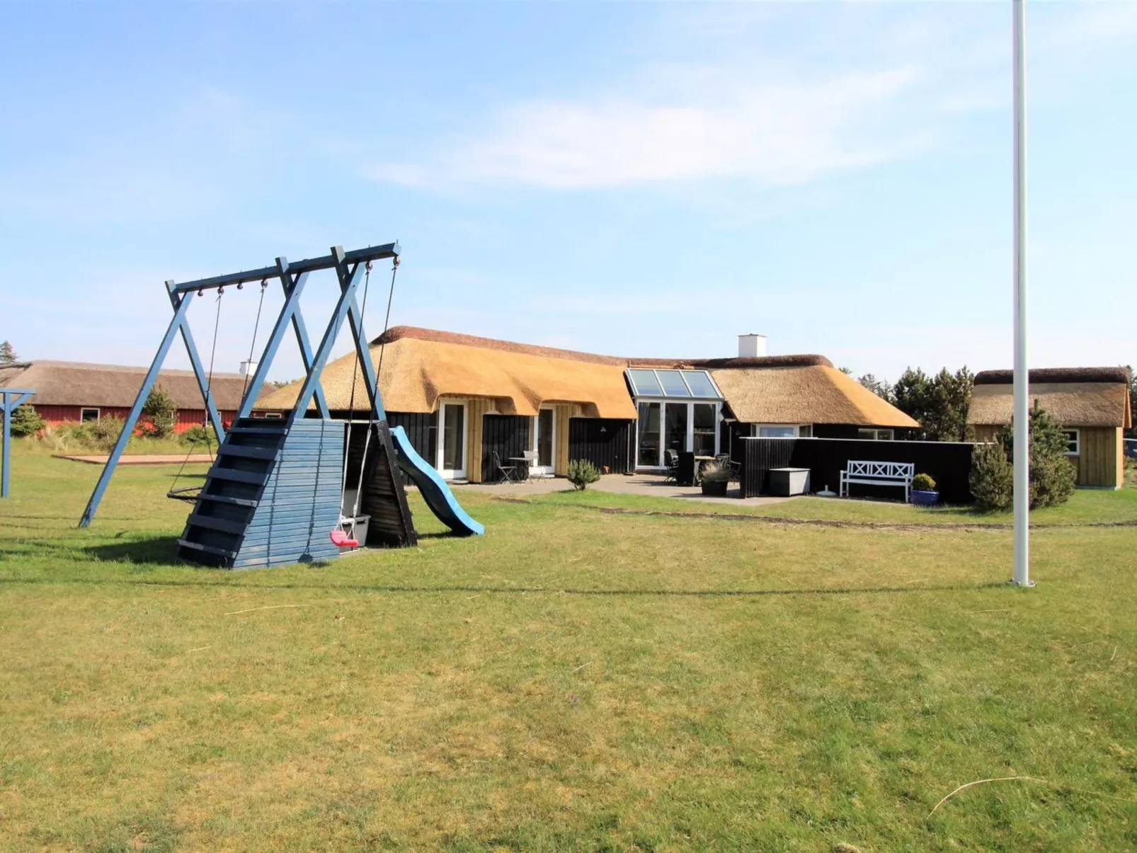"Hothbrod" - 1.2km from the sea