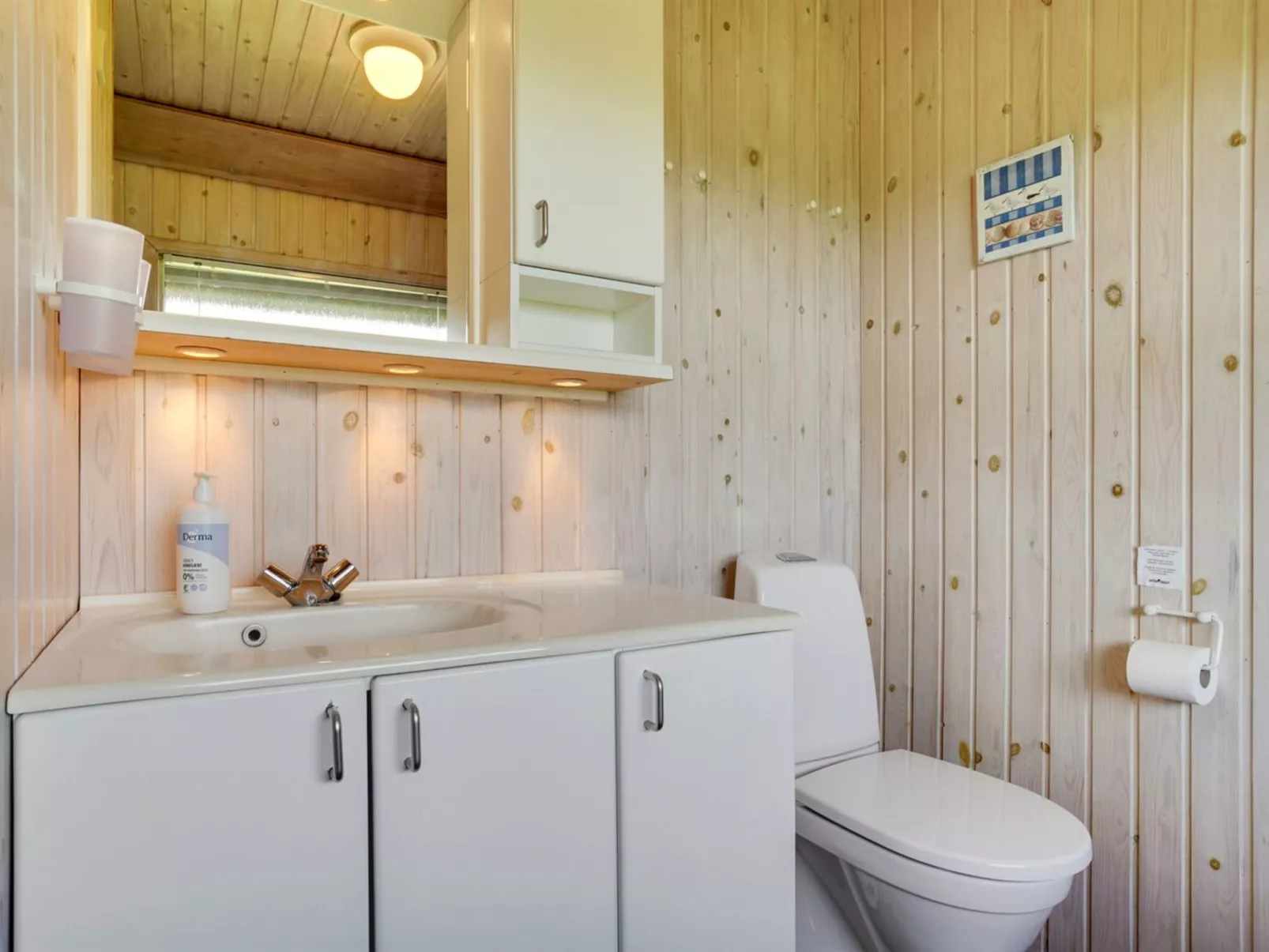 "Janne" - 400m from the sea-Binnen