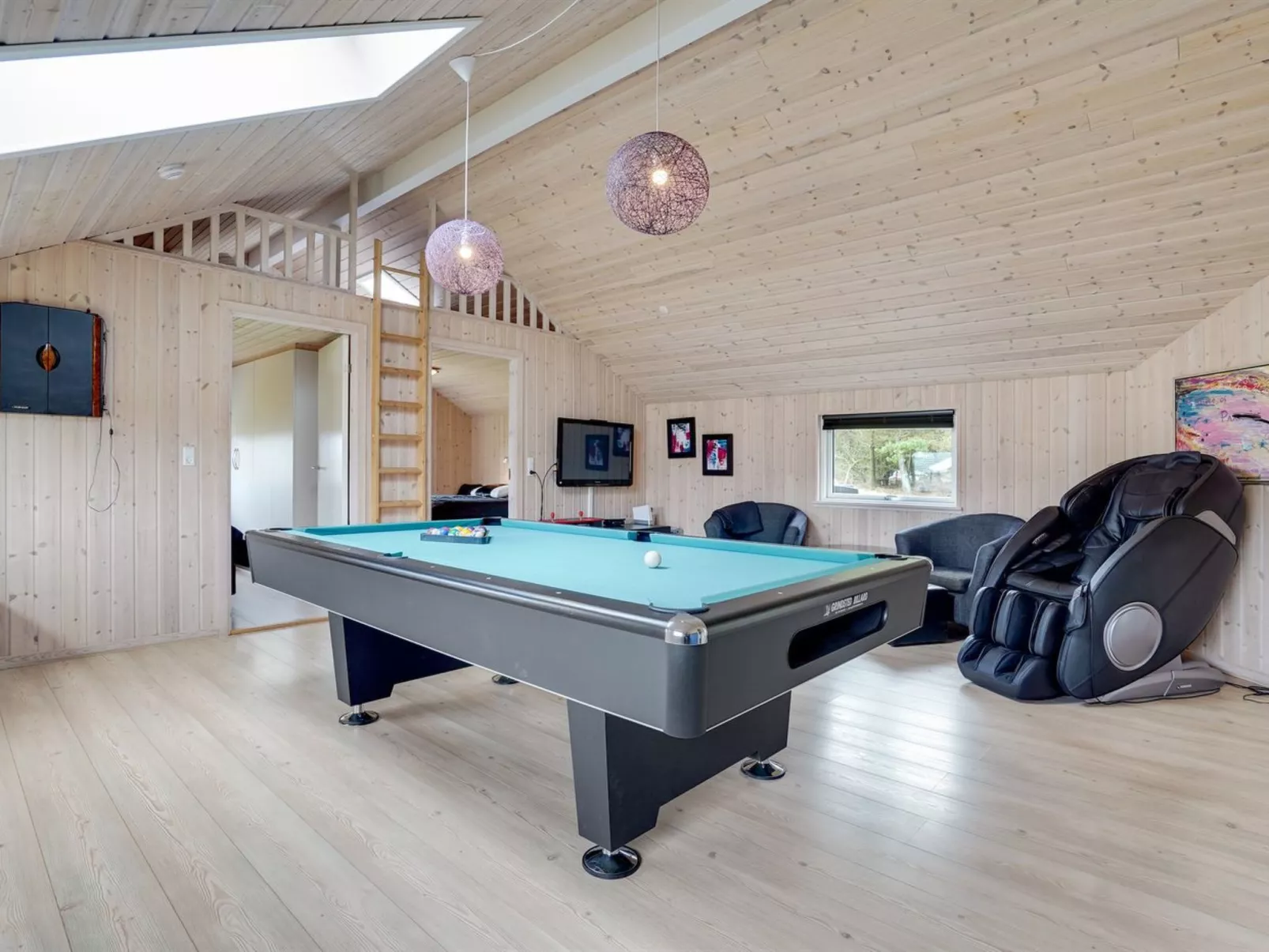 "Makedon" - 4.5km from the sea