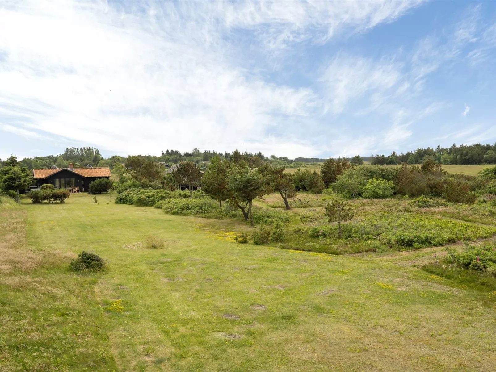 "Lok" - 90m to the inlet-Buiten