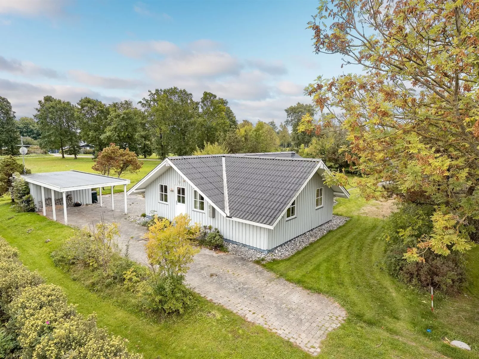 "Armund" - 300m from the sea
