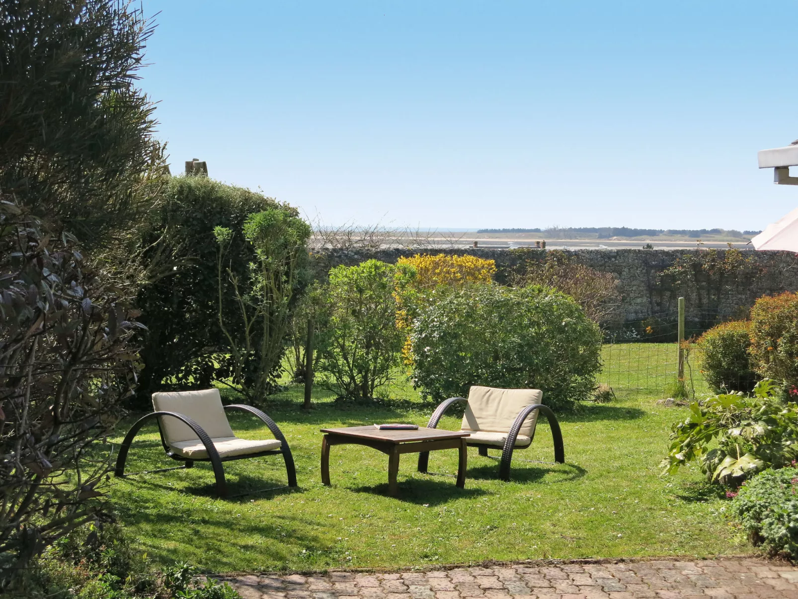 Le Petit Clos-Buiten