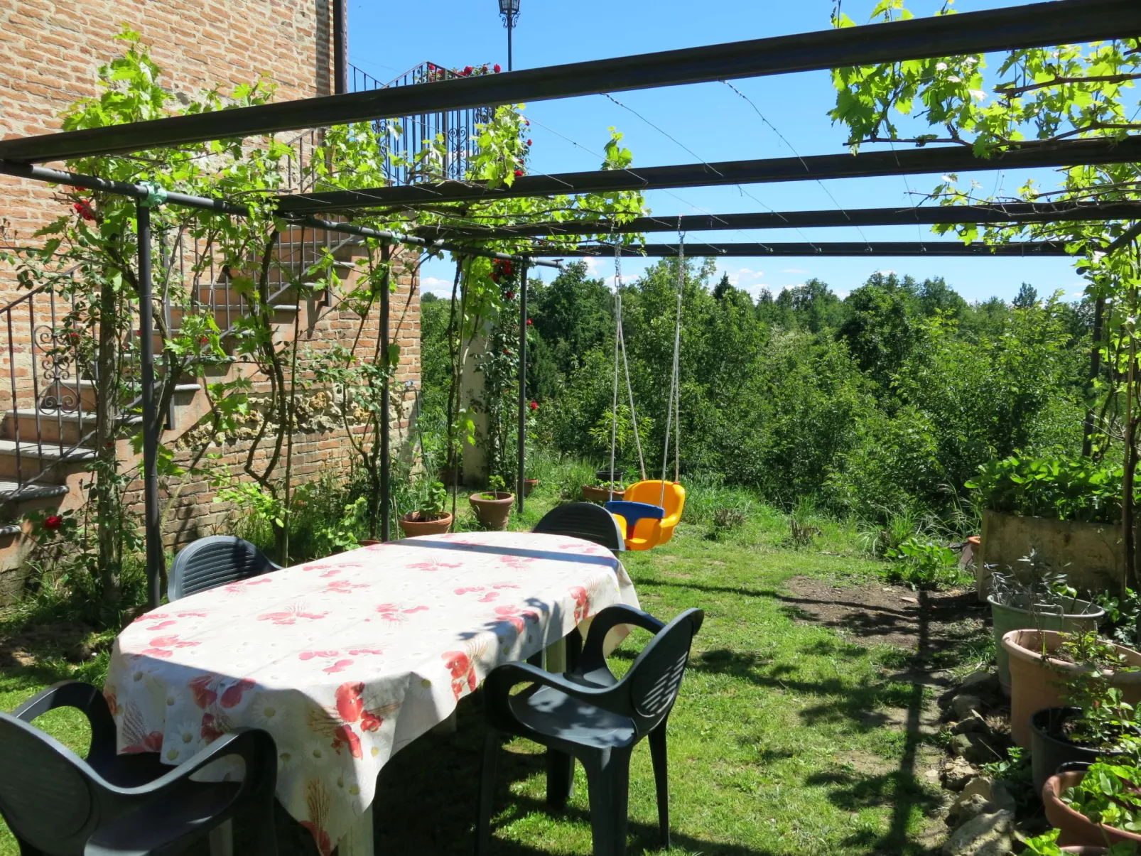 Bricco dei Ciliegi-Buiten