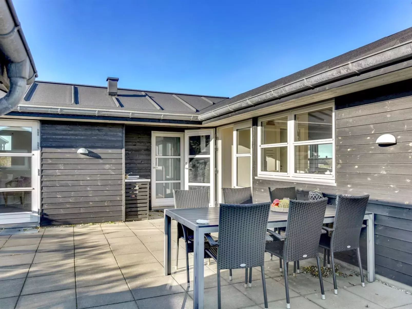 "Dimka" - 300m from the sea-Buiten