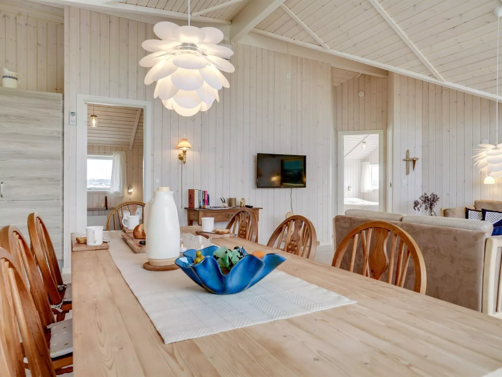 "Mirkka" - 1.5km from the sea-Buiten
