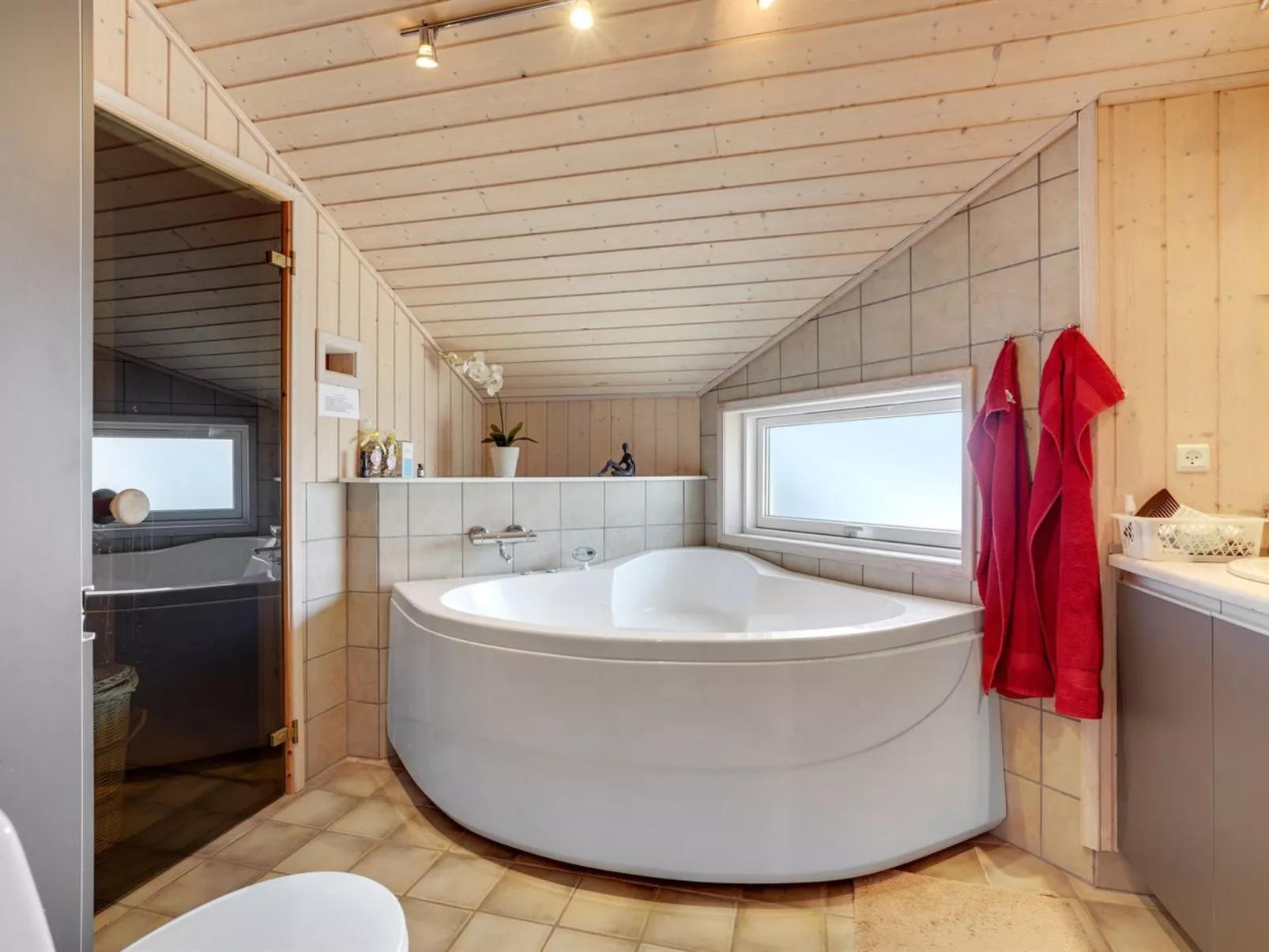 "Swanhild" - 900m from the sea-Binnen