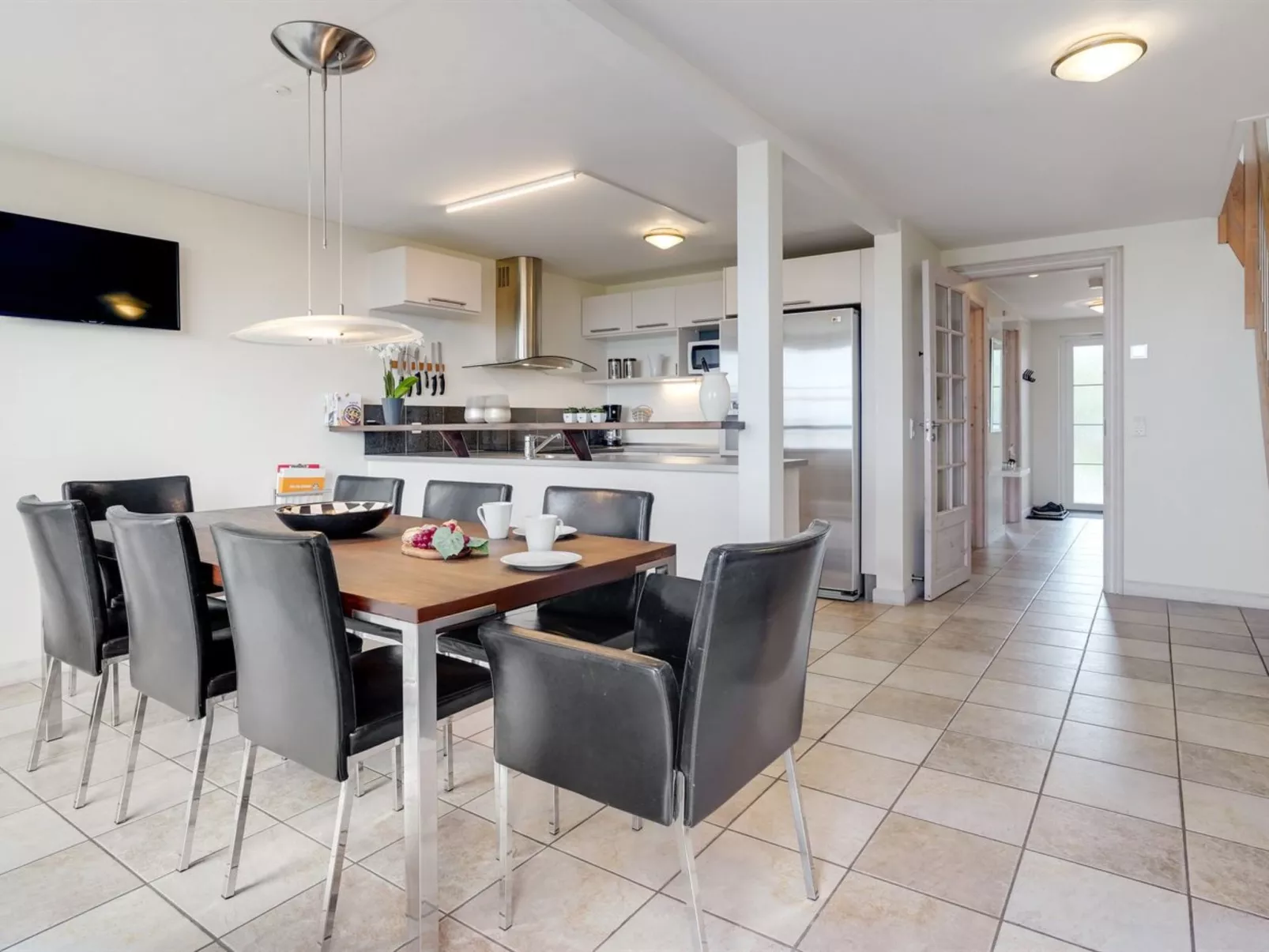 "Deljan" - 3.5km from the sea-Binnen