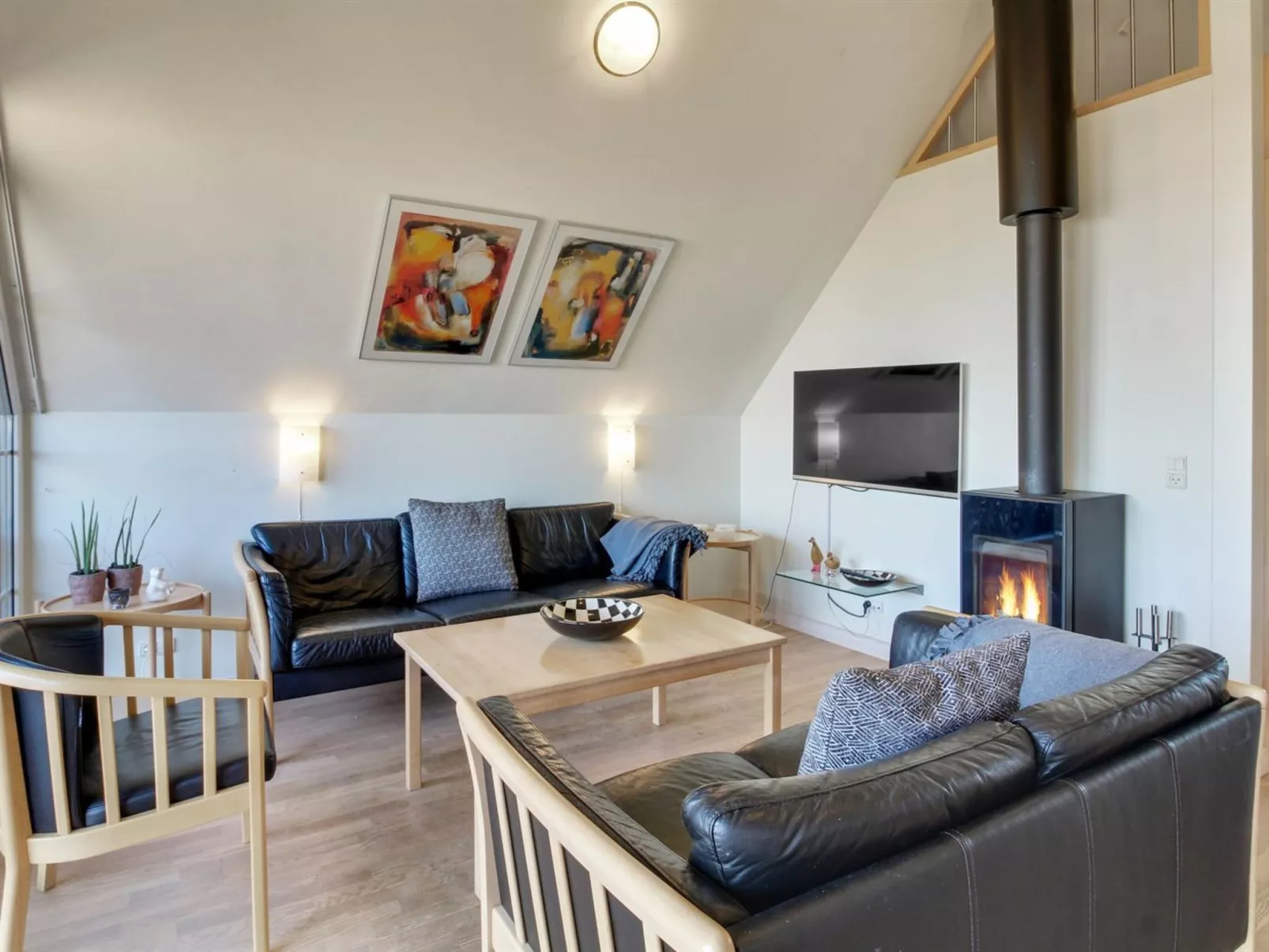 "Deljan" - 3.5km from the sea-Binnen