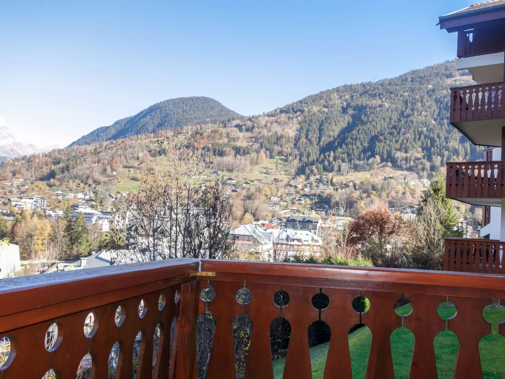 Chalet les pistes-Buiten