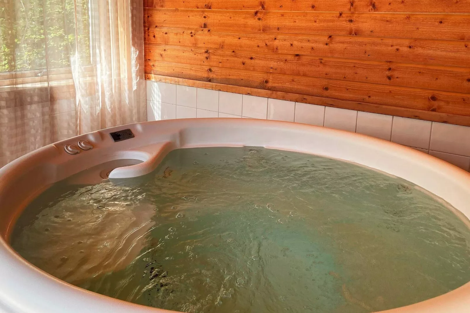 HUS 20377-Spa
