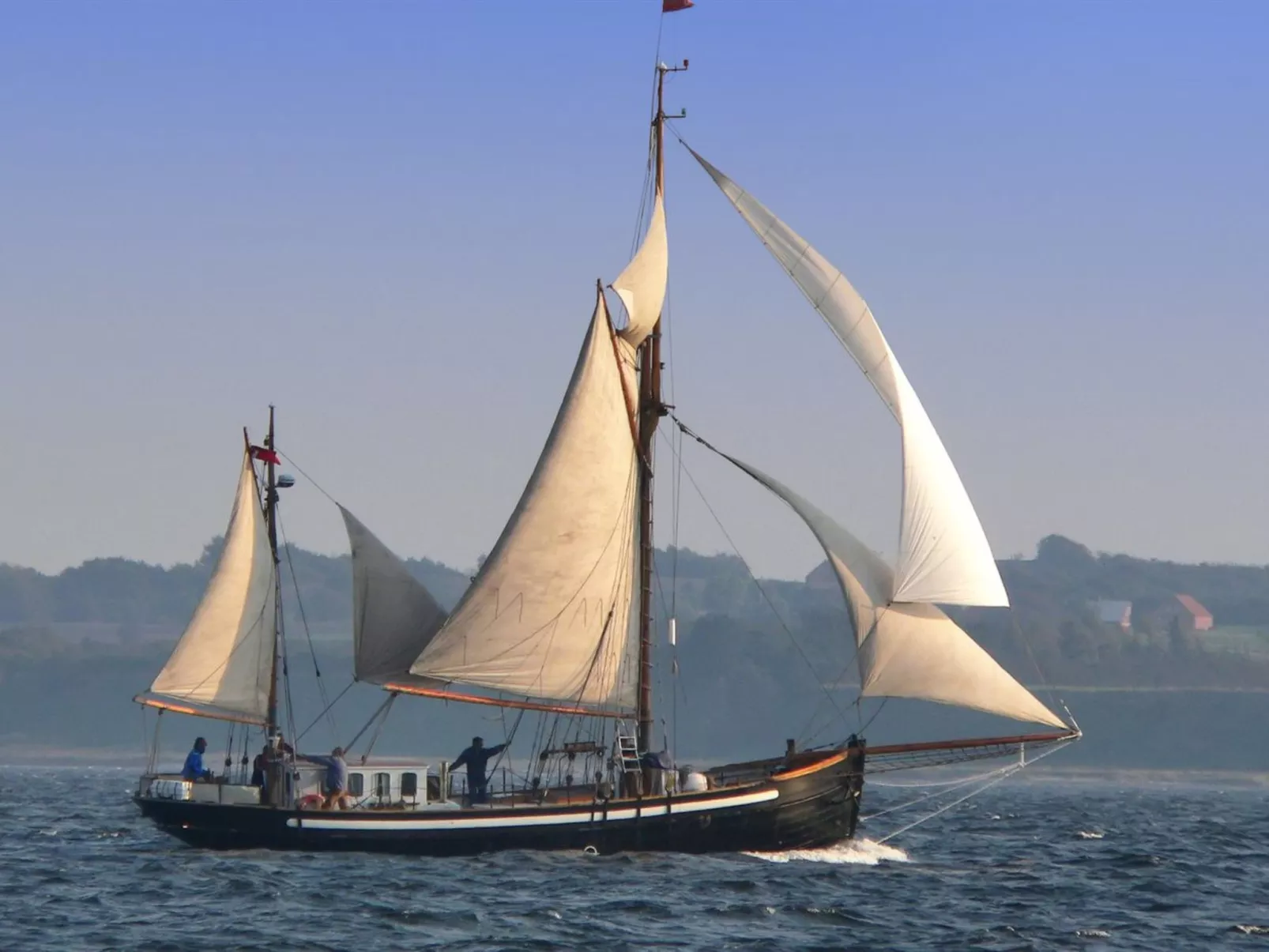 "Rina" - 30m to the inlet-Buiten