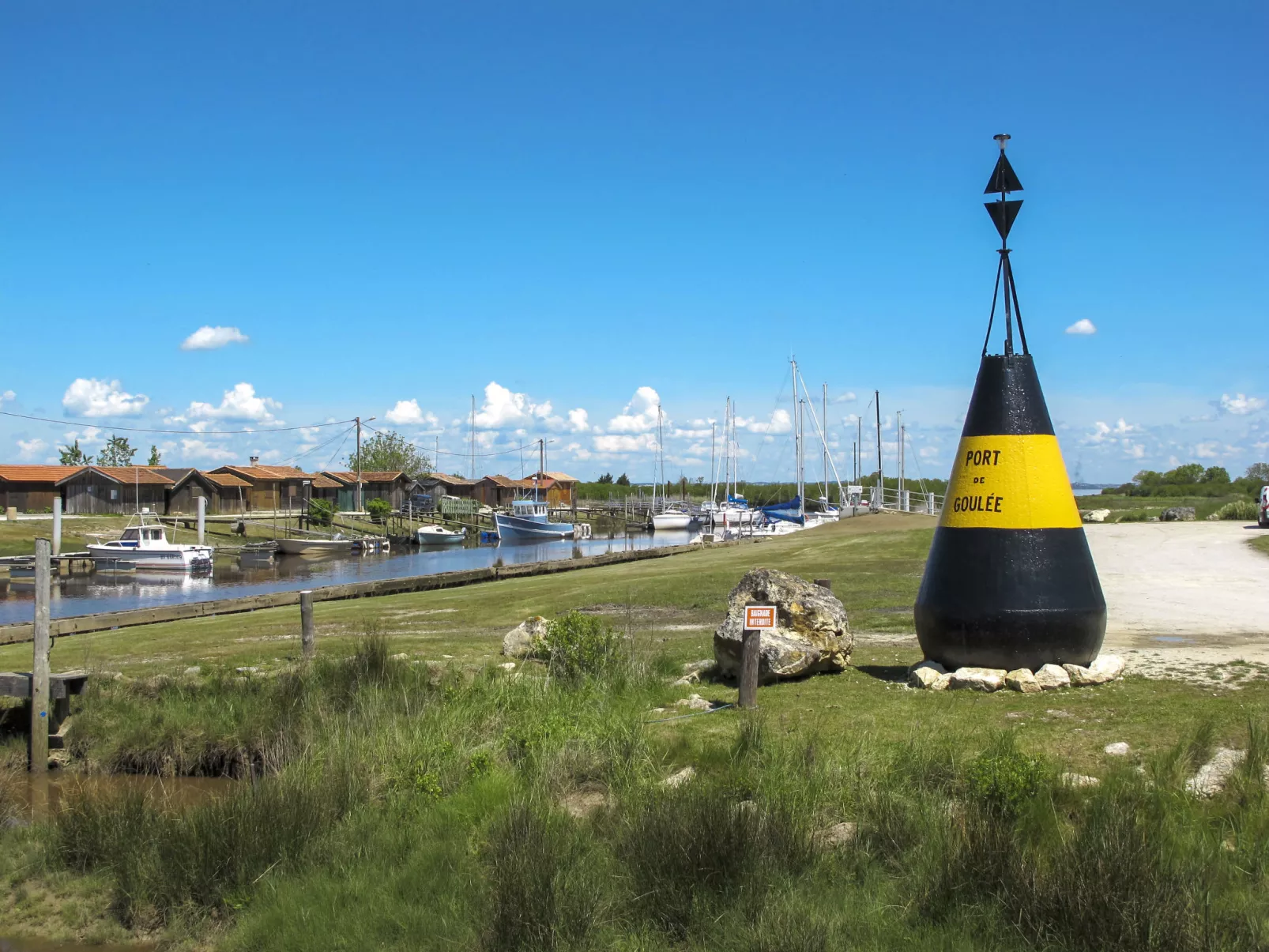 Pontac-Gadet 1-Omgeving
