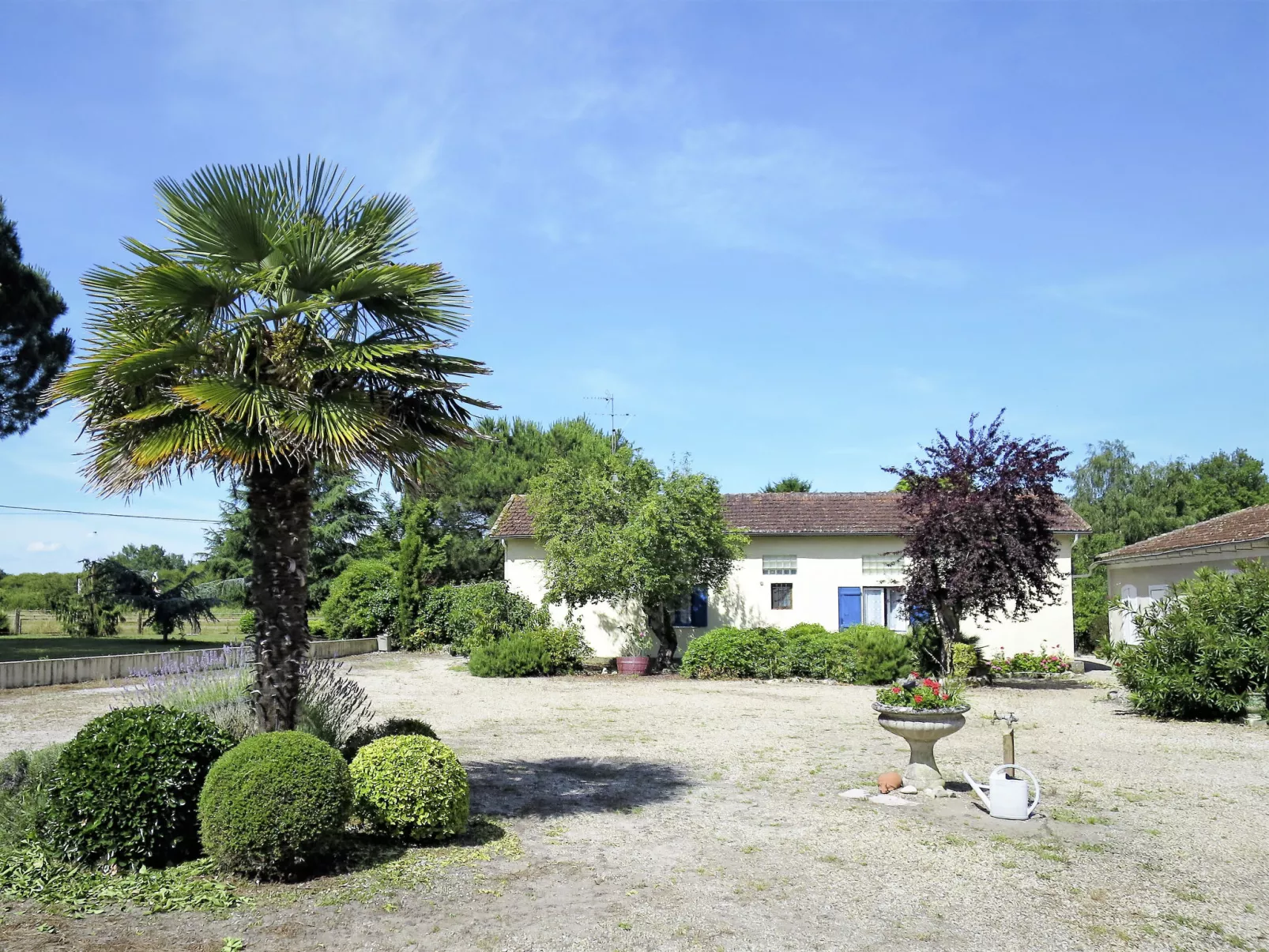 Pontac-Gadet 2-Buiten