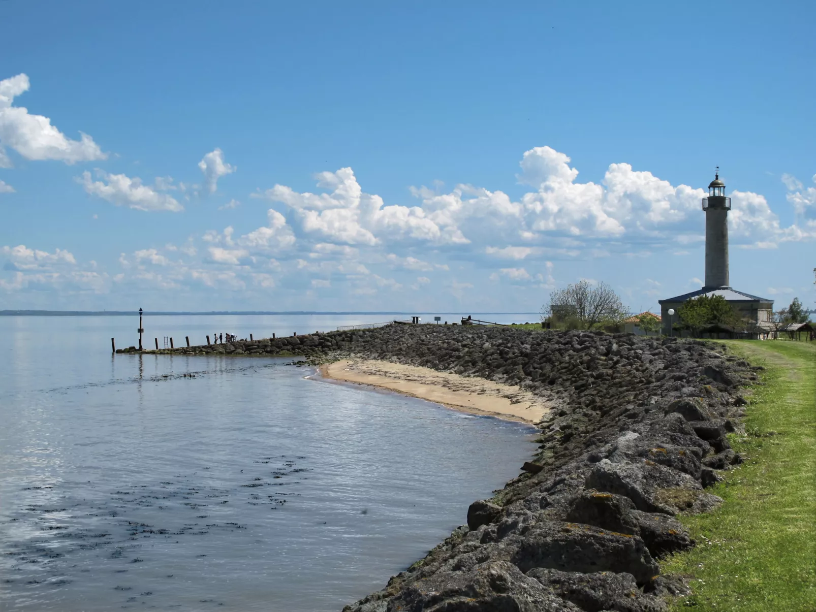 Pontac-Gadet 2-Omgeving