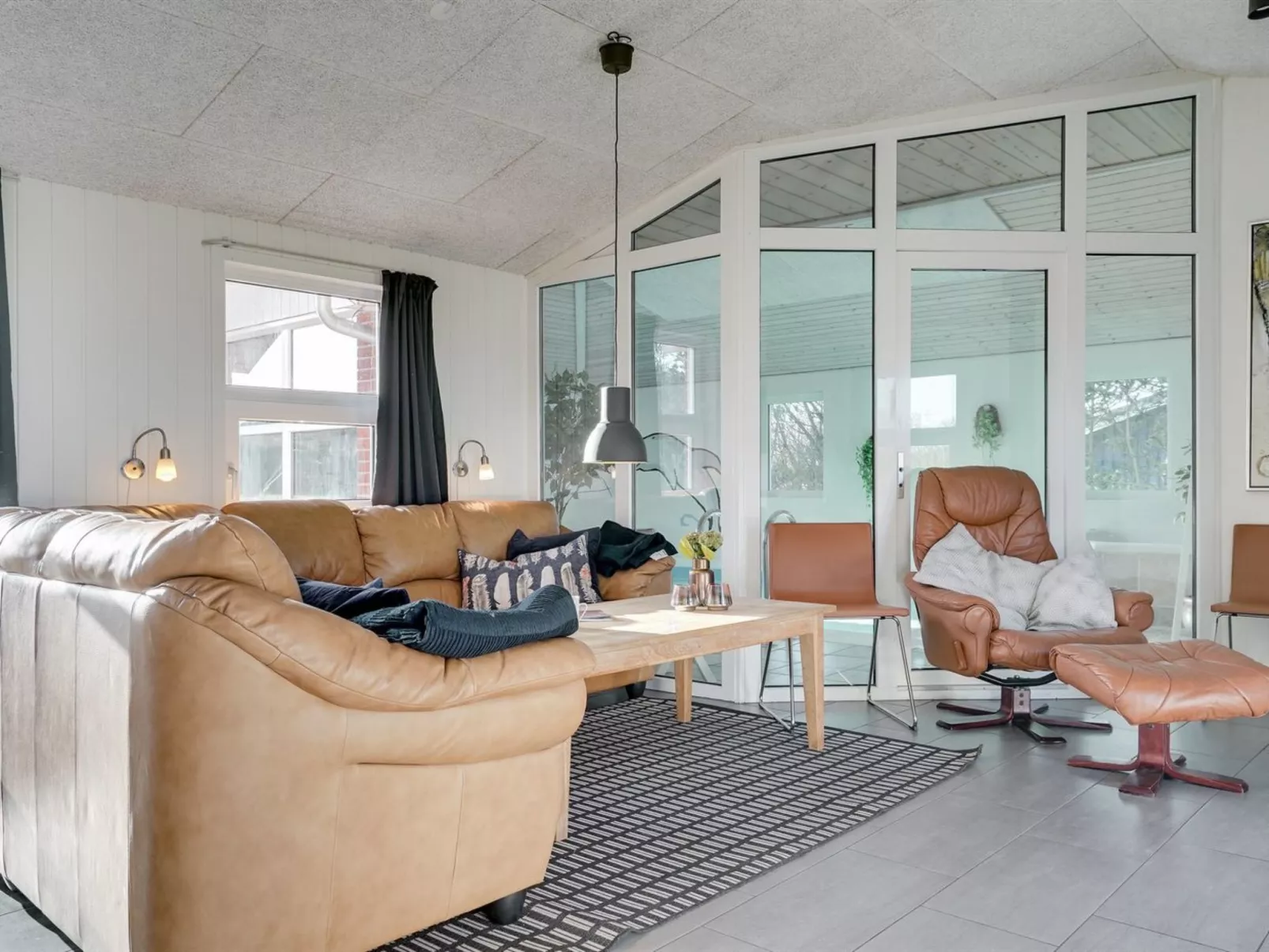 "Jonke" - 800m from the sea-Binnen