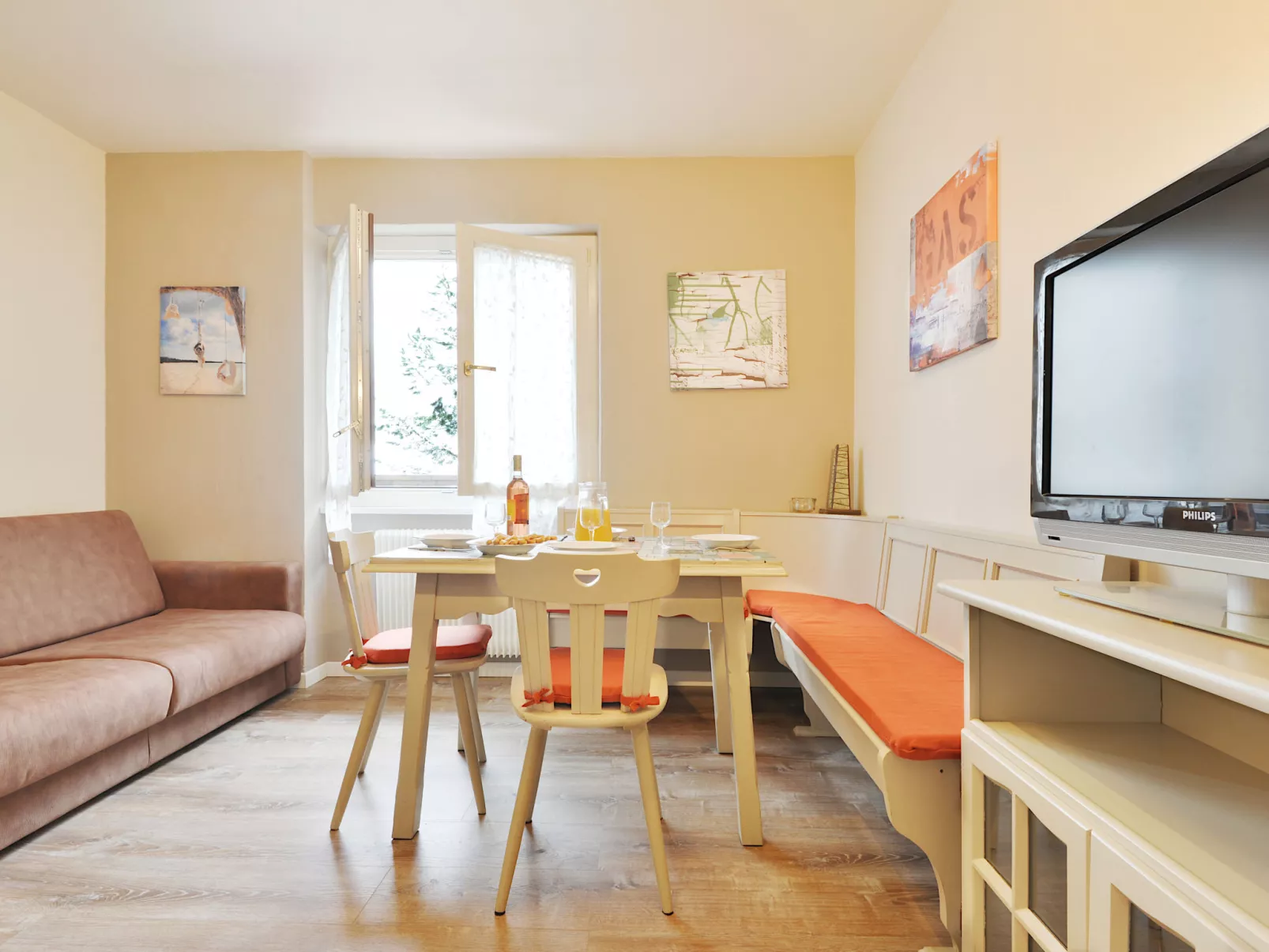 Apt 20-Binnen
