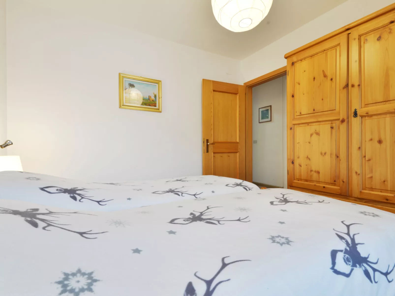 Apt 1-Binnen