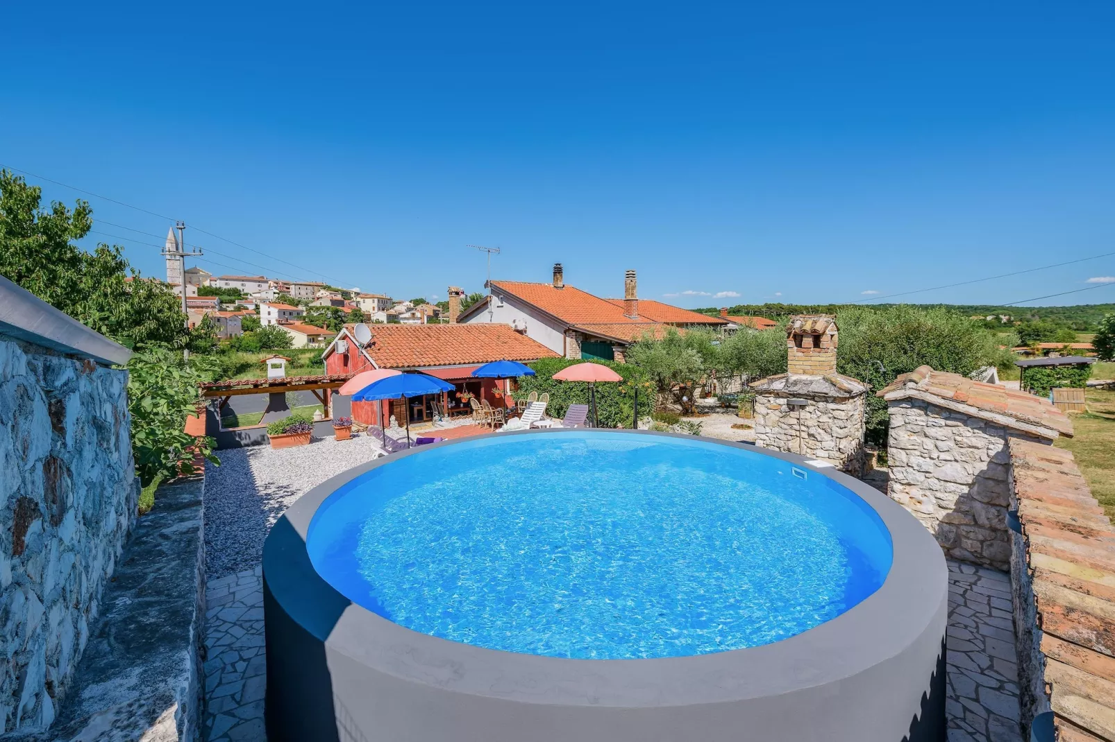 Apartment Milena- Visnjan with pool-Zwembad