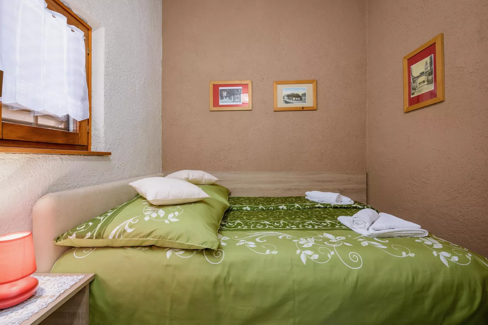 Apartment Milena- Visnjan with pool-Slaapkamer