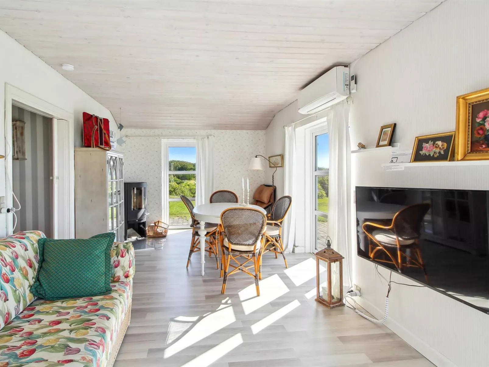 "Hening" - 50m from the sea-Buiten