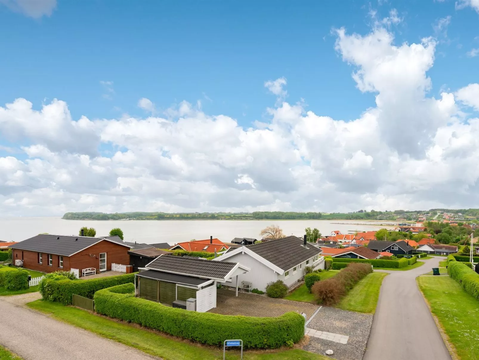 "Heimeram" - 150m from the sea-Buiten
