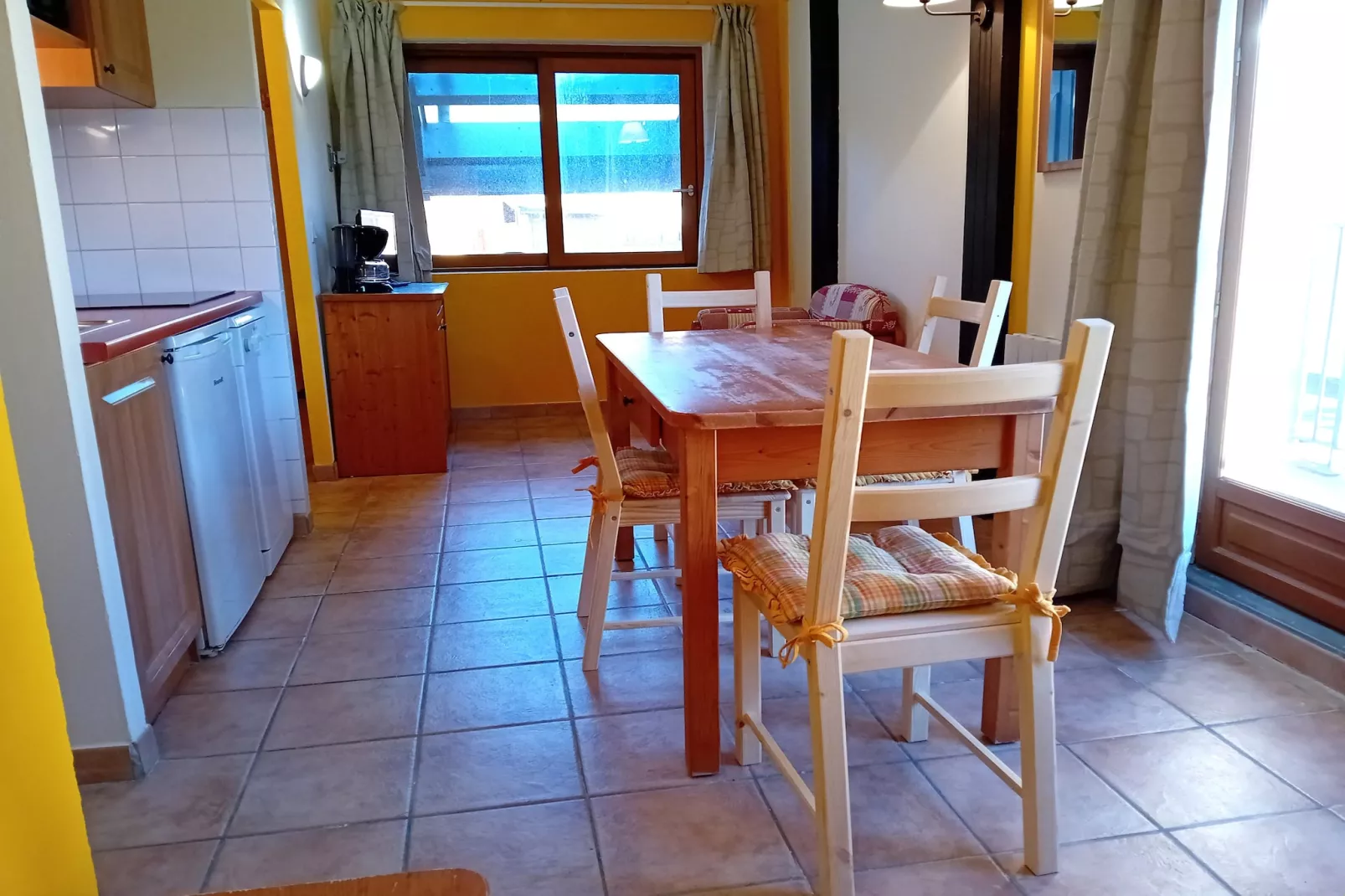 Terrasses E 404 - PARC NAT. VANOISE appart. 6 pers-Woonkamer