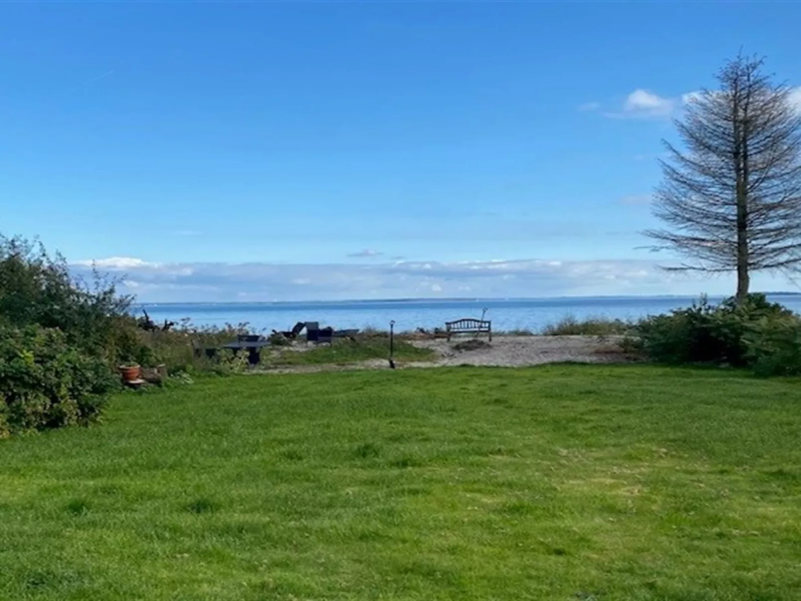 "Viveke" - 10m from the sea-Binnen