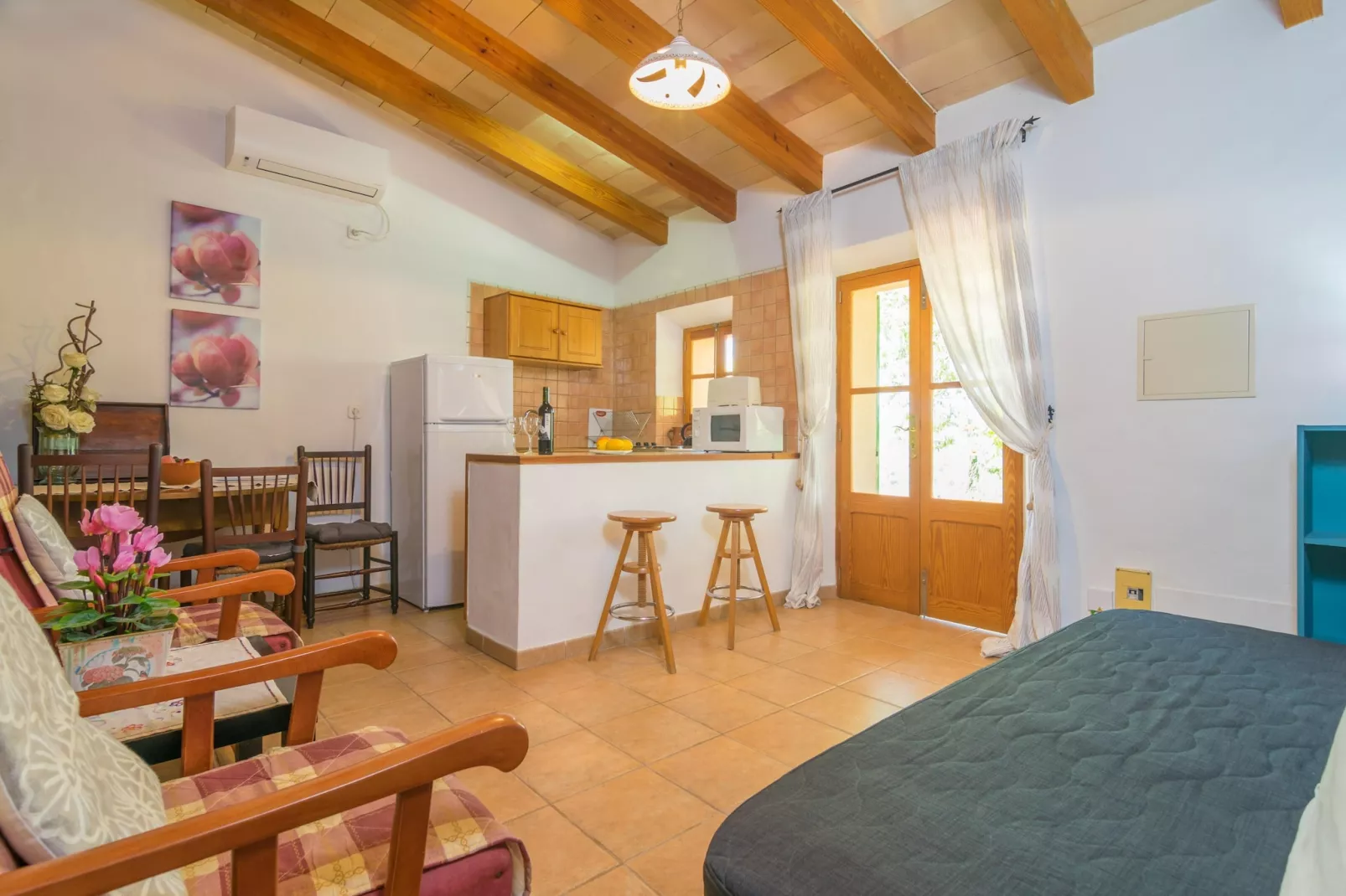 Can Fabiol - Adults Only-Woonkamer