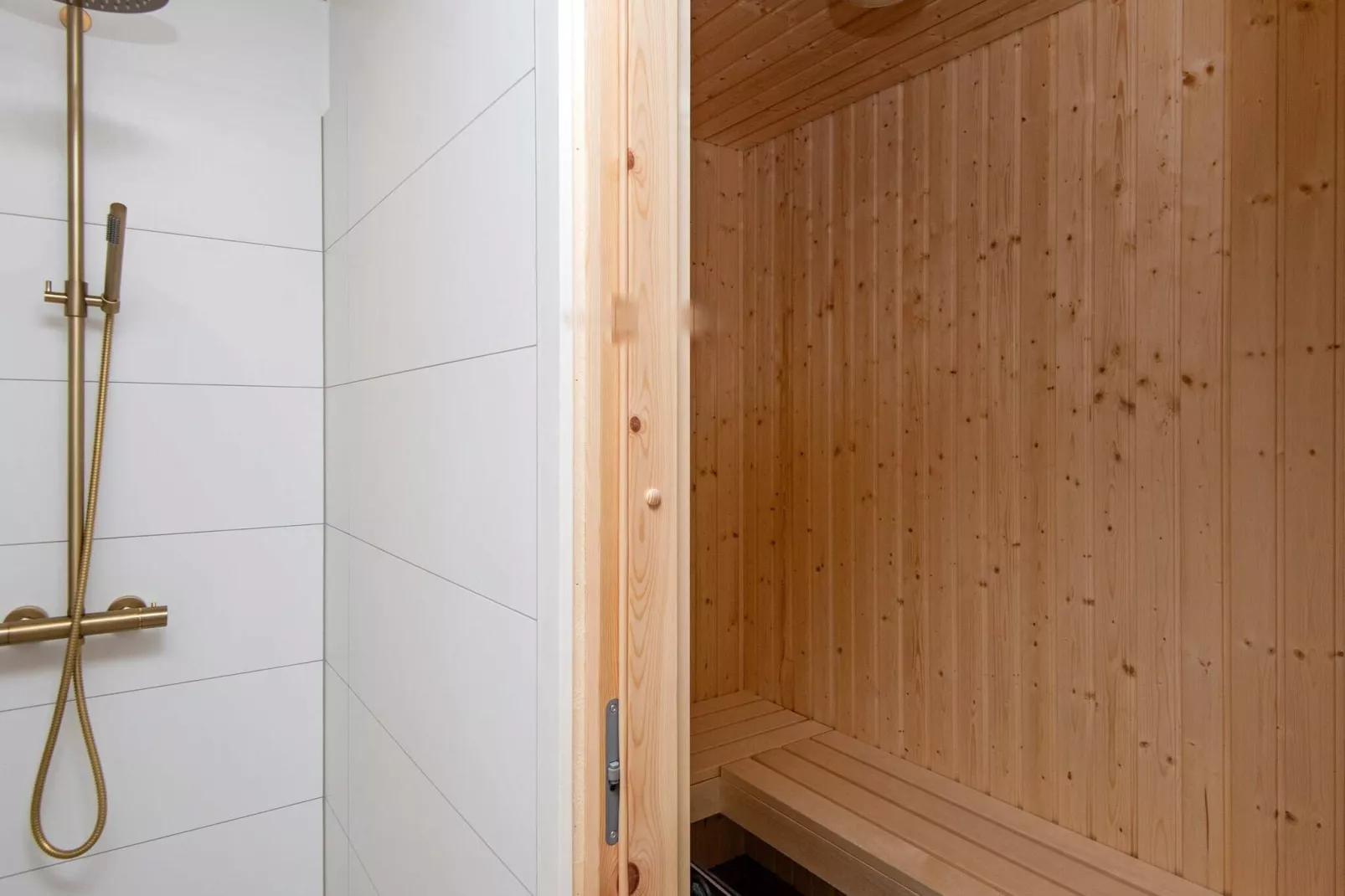 16 persoons vakantie huis in Glesborg-Sauna