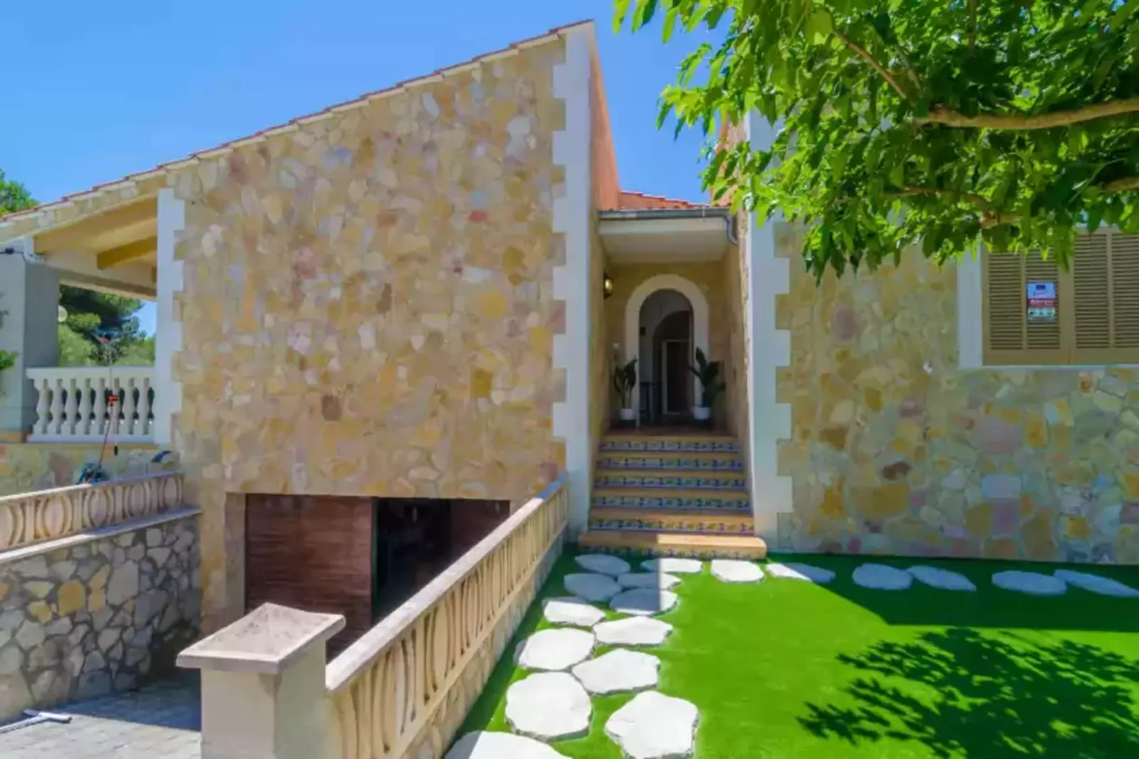 Casa El Cipres-Buitenkant zomer