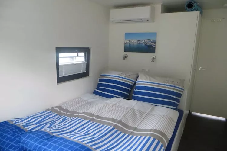 Floating 44 / Boot 2 / 4 Personen-Slaapkamer